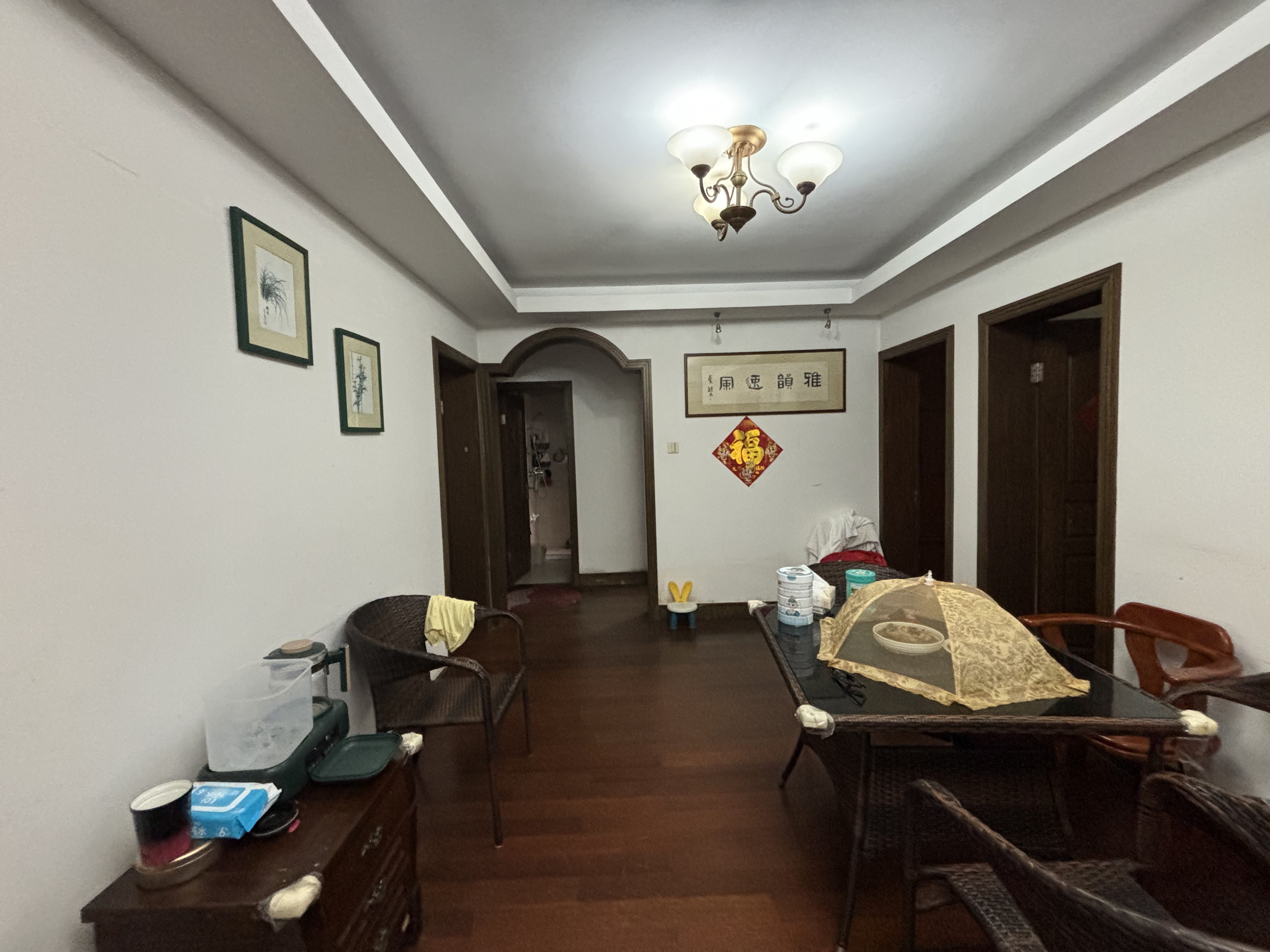苏东花苑 4室2厅2卫 132.5m&sup2;
