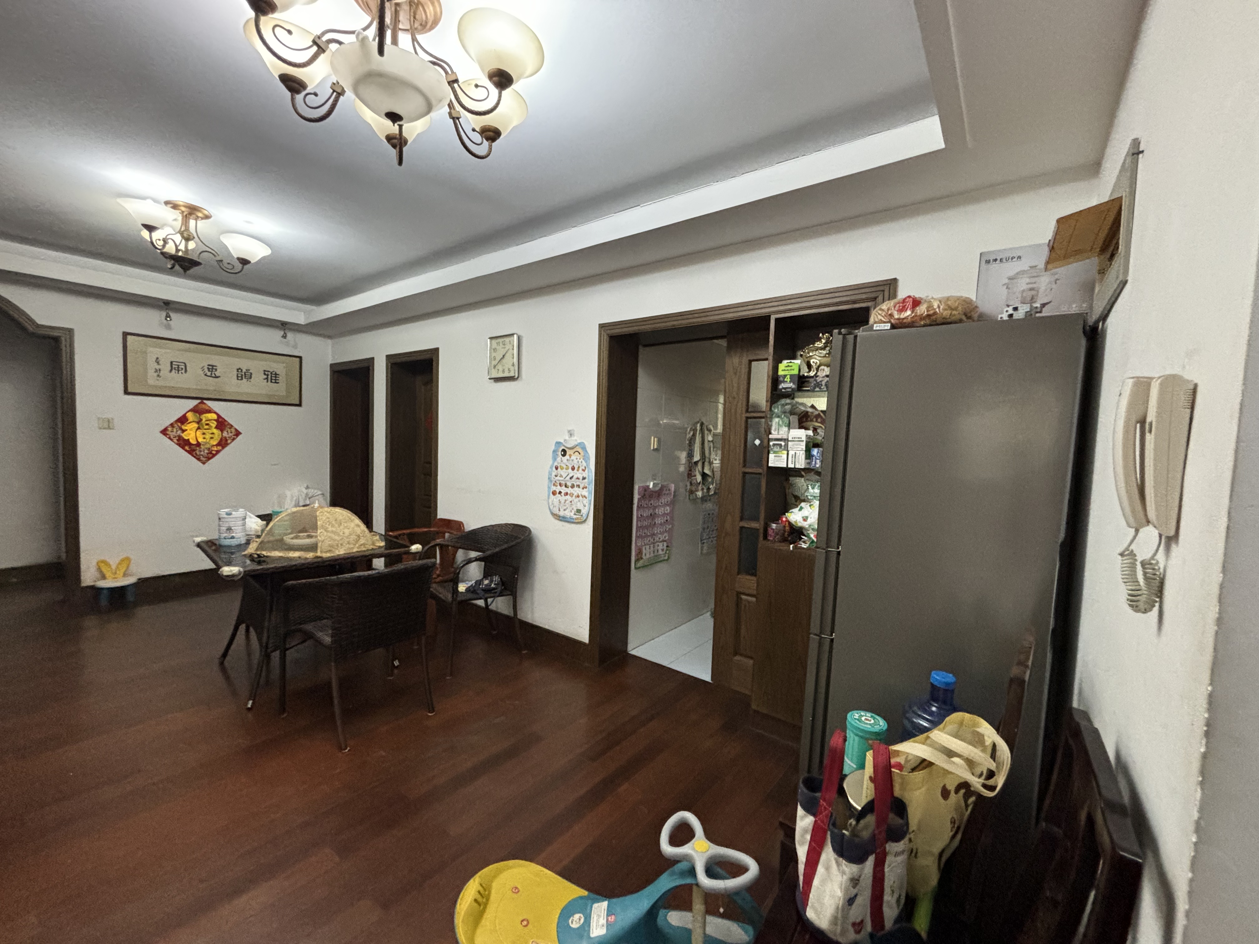 苏东花苑 4室2厅2卫 132.5m&sup2;