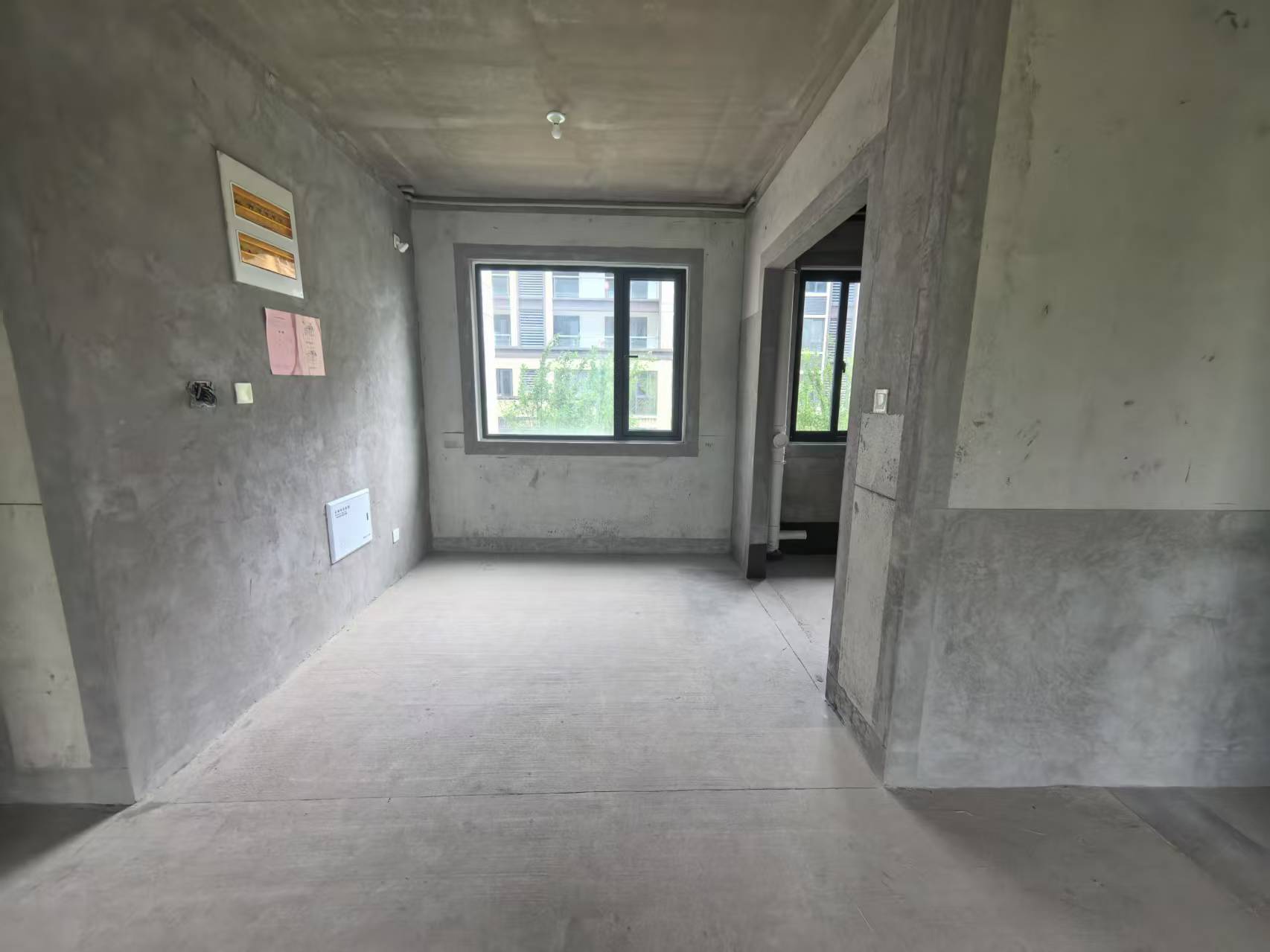 神辉上麟府 4室2厅2卫 138.00m²