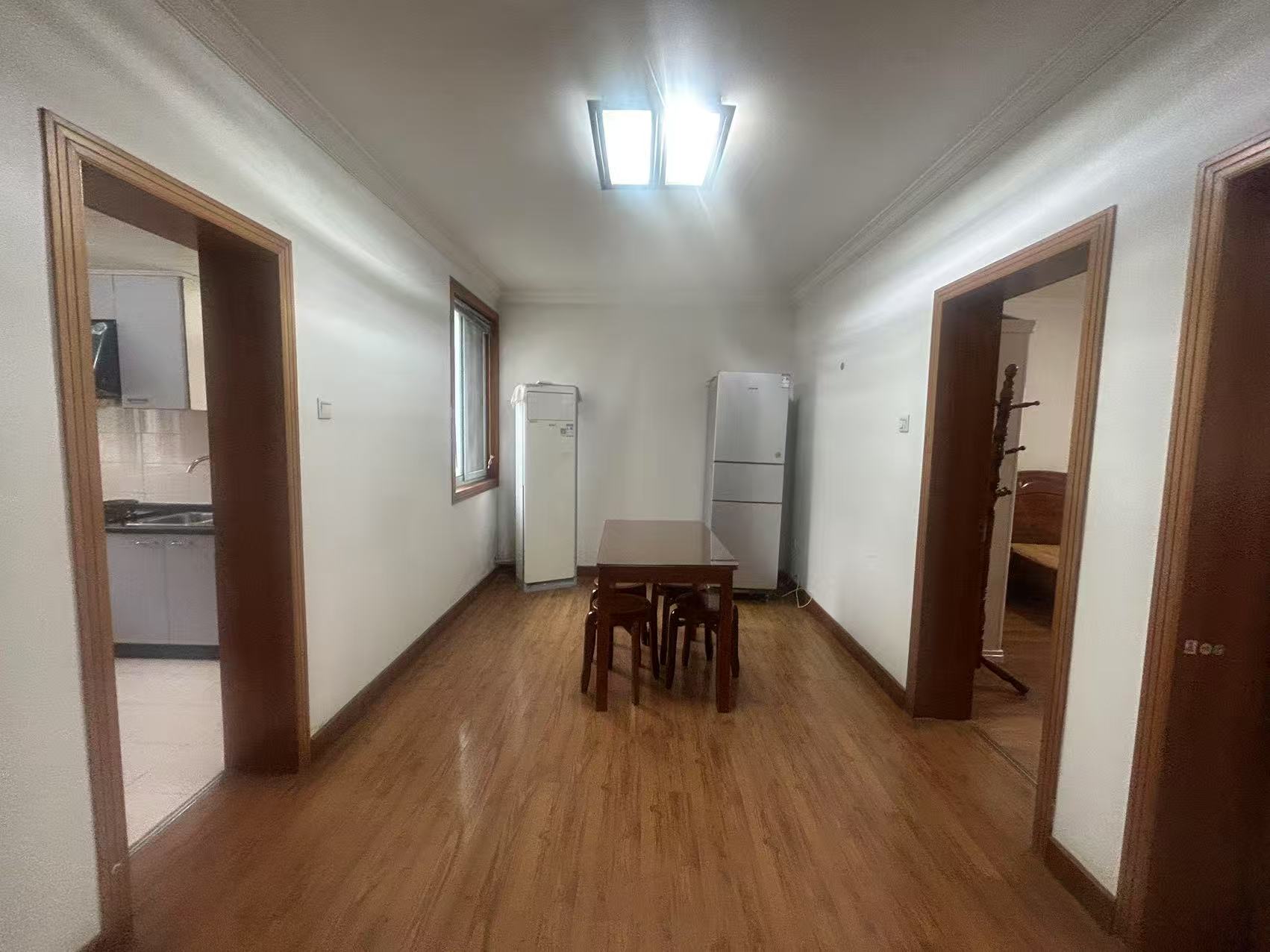 晨苑 3室2厅1卫 118m&sup2;