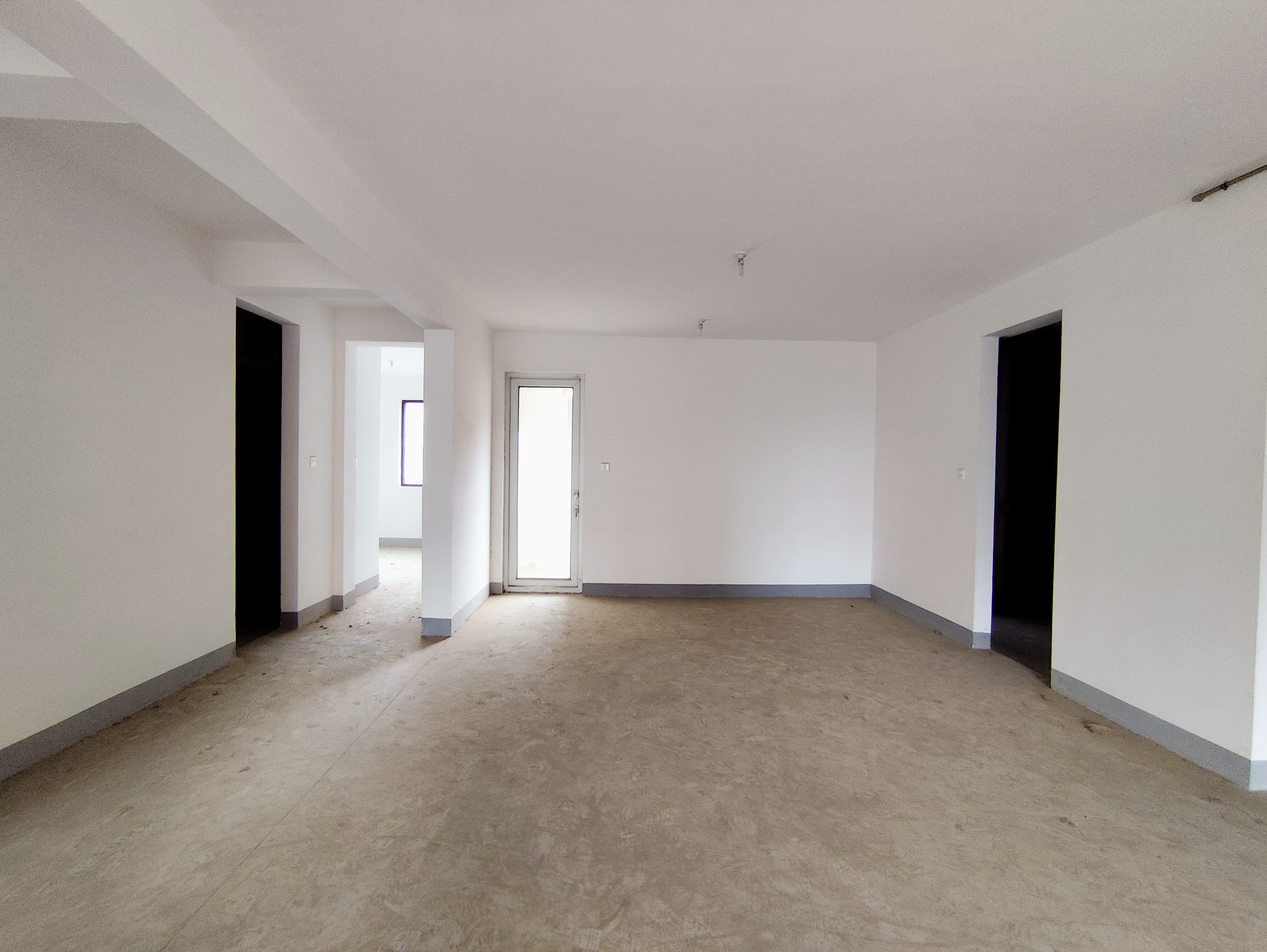 中海上林院 4室2厅2卫 140m&sup2;