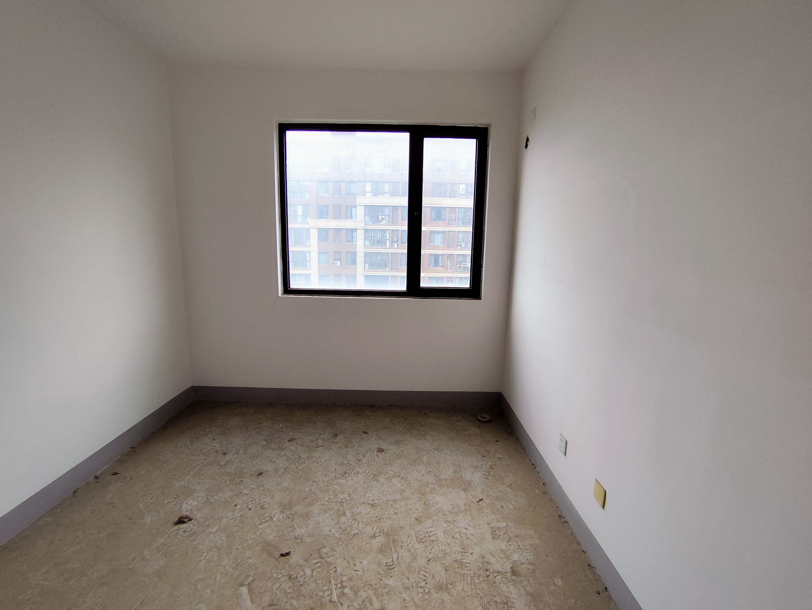 中海上林院 4室2厅2卫 140m&sup2;