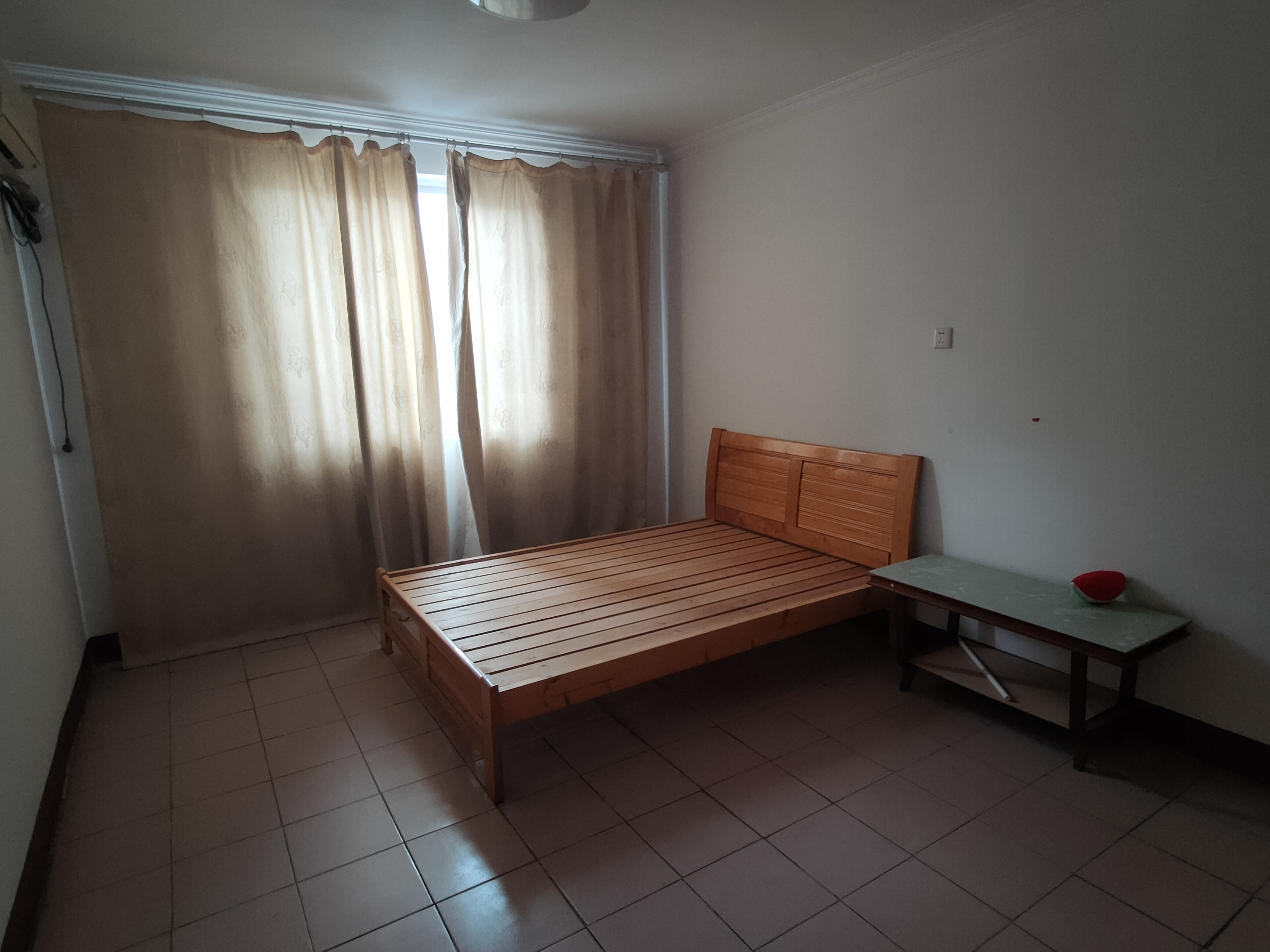 南川园新村 2室1厅1卫 65m&sup2;