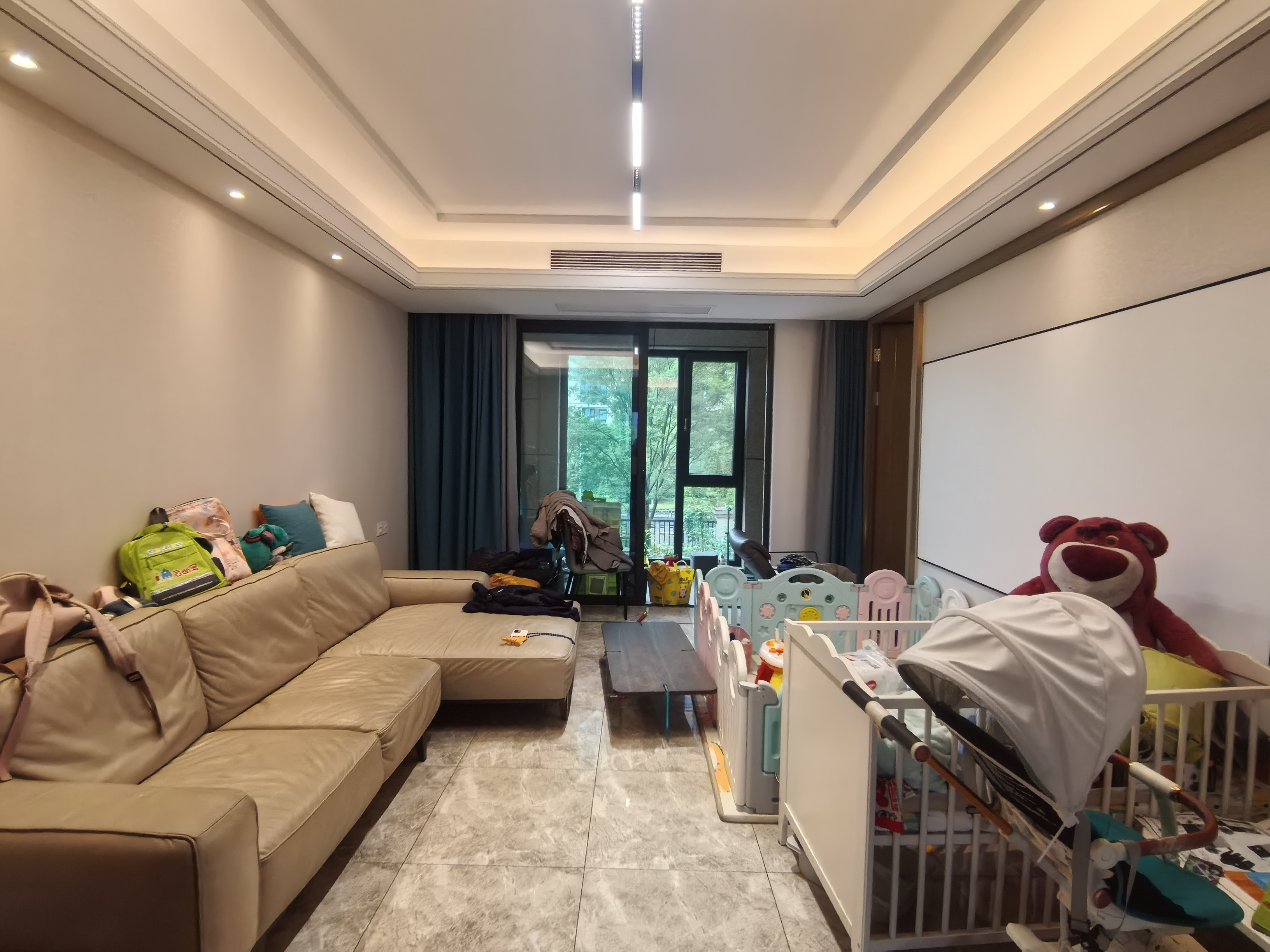 兰园 3室2厅2卫 133m²