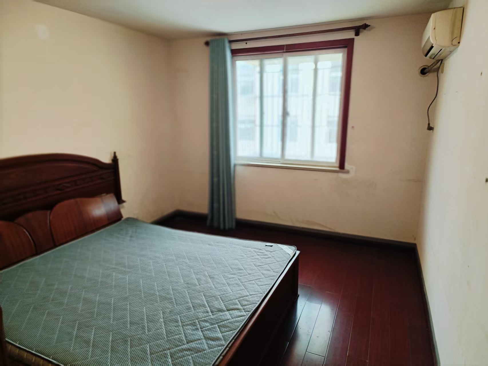秦灶新村北区 3室1厅1卫 129m&sup2;