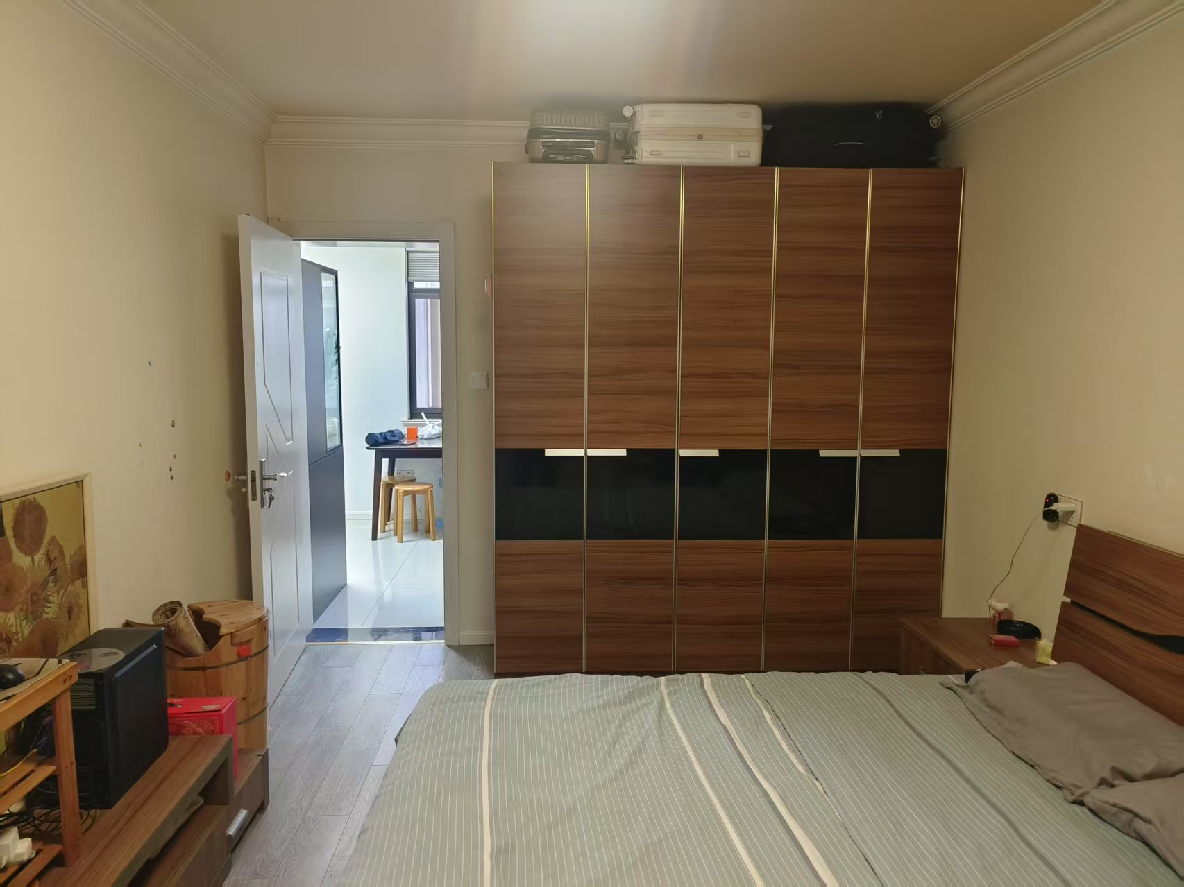 虹桥新村(朝霞路) 2室1厅1卫 62.5m&sup2;
