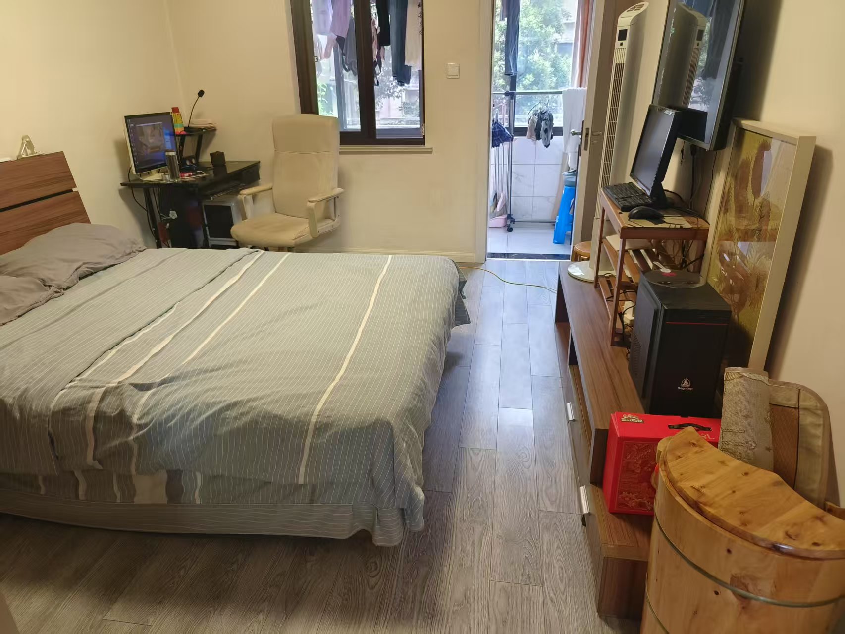 虹桥新村(朝霞路) 2室1厅1卫 62.5m&sup2;
