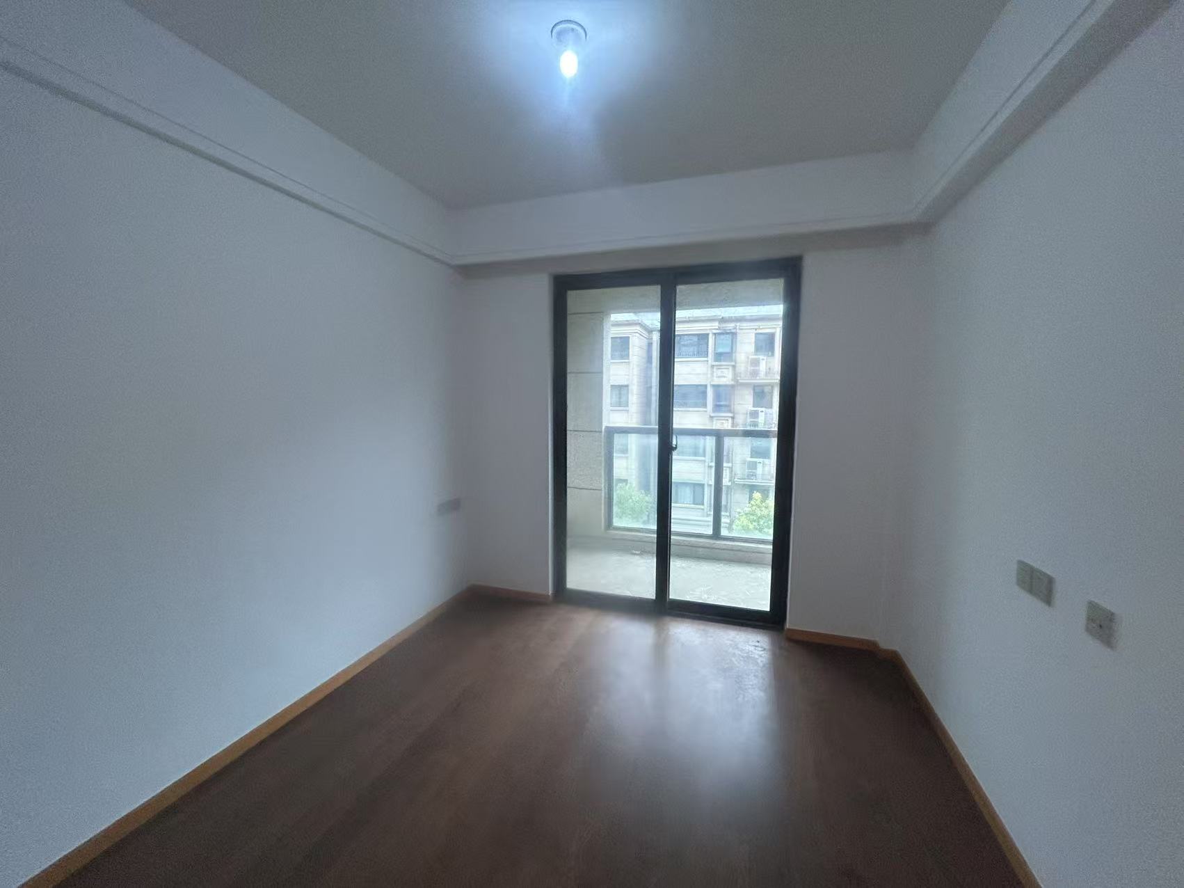 中南熙悦(南通经济技术开发区) 4室2厅2卫 122m&sup2;