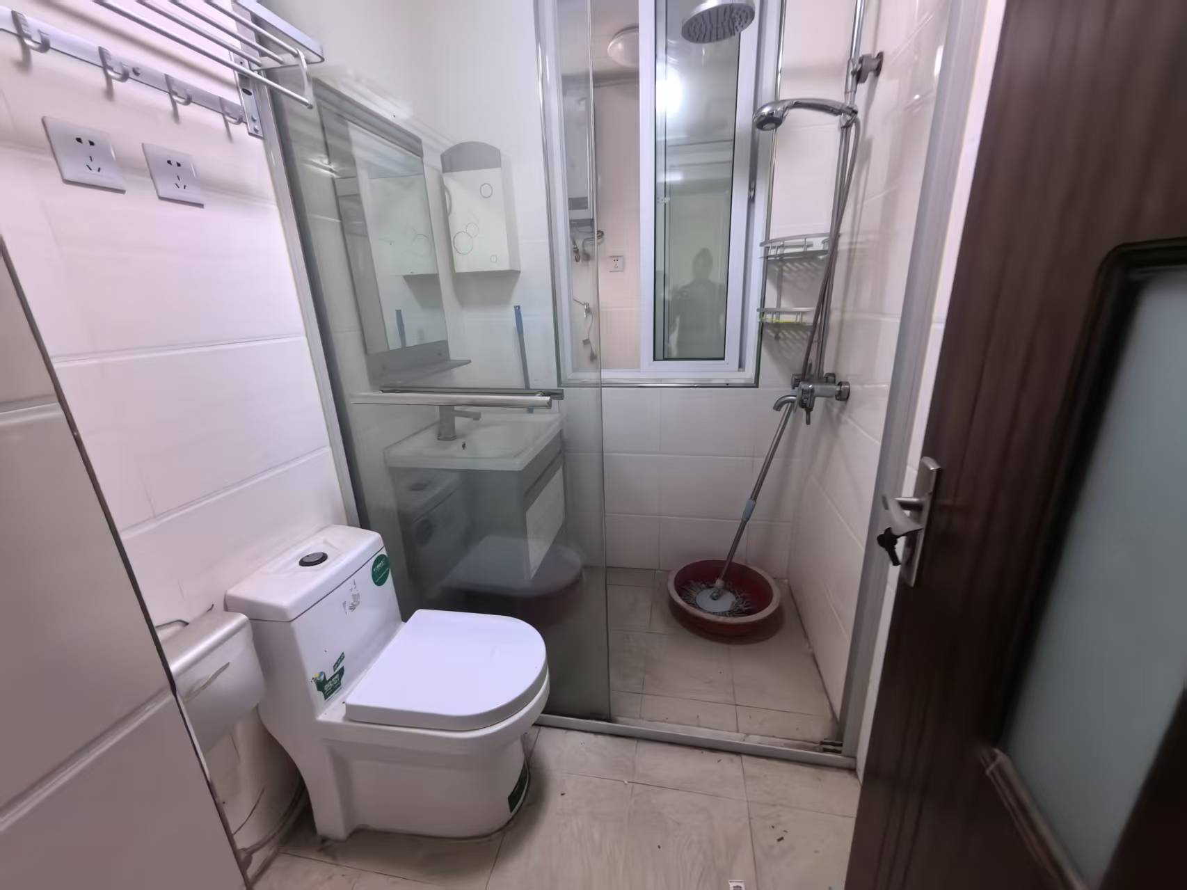 天晖苑 2室2厅1卫 77m&sup2;