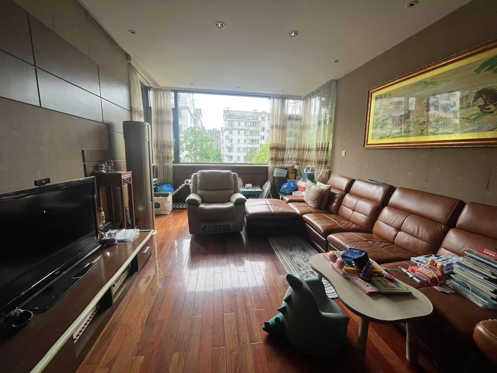 城南小苑 5室2厅2卫 241.00m&sup2;