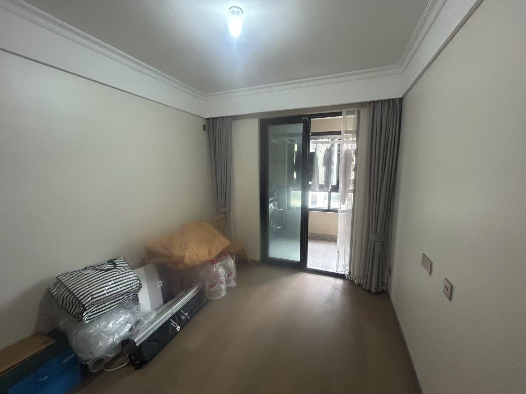 中创大都会 3室2厅1卫 99.00m&sup2;