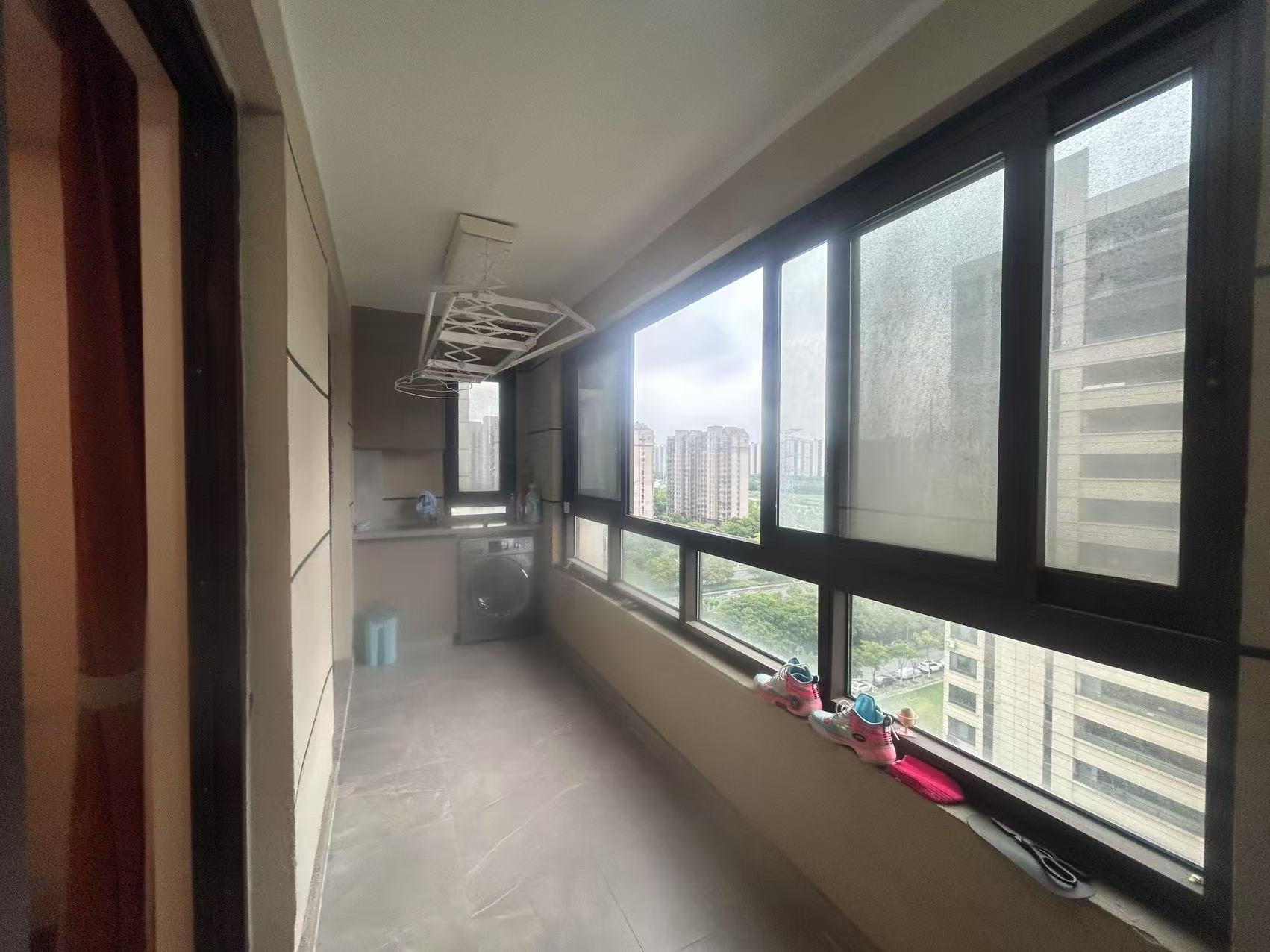中创大都会 3室2厅1卫 99.00m&sup2;
