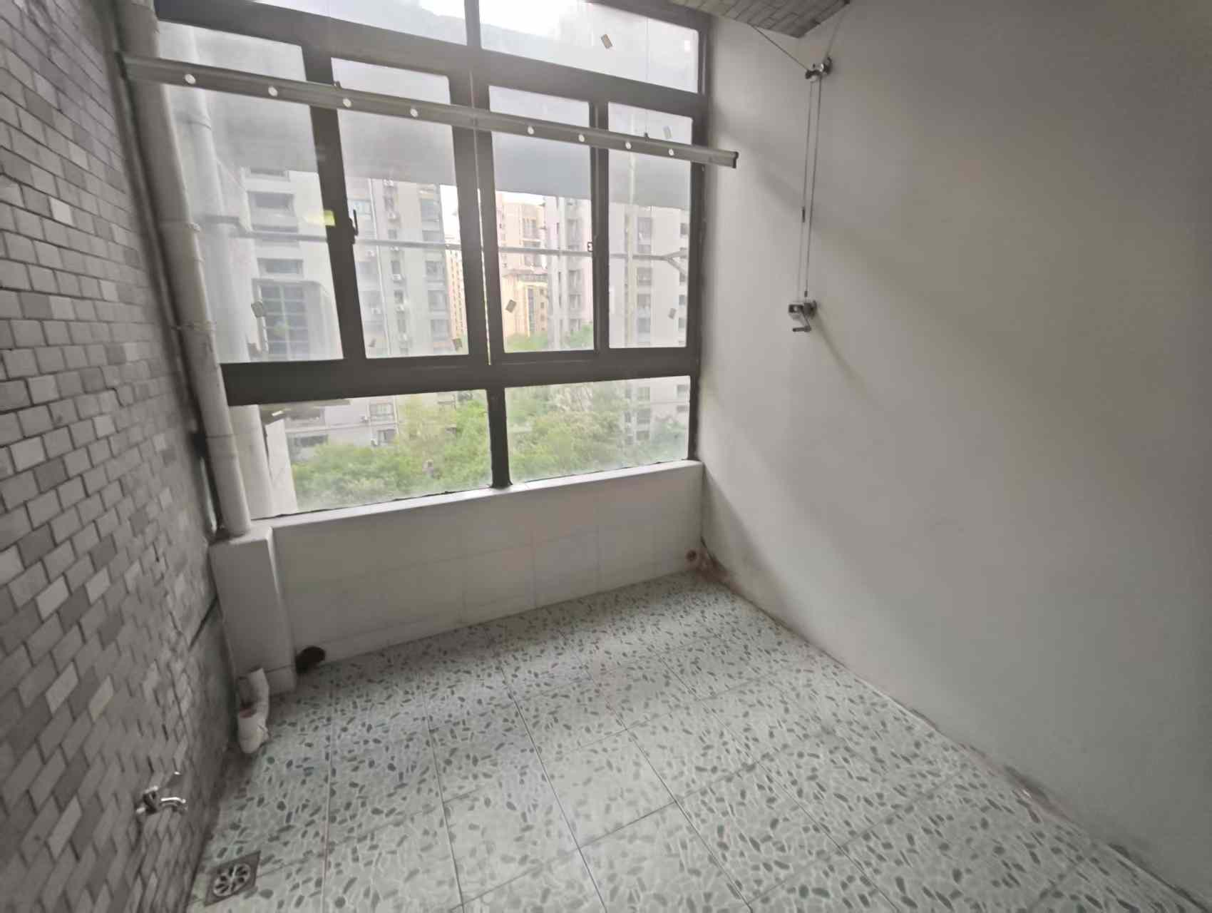 万通城 2室2厅1卫 87.84m&sup2;