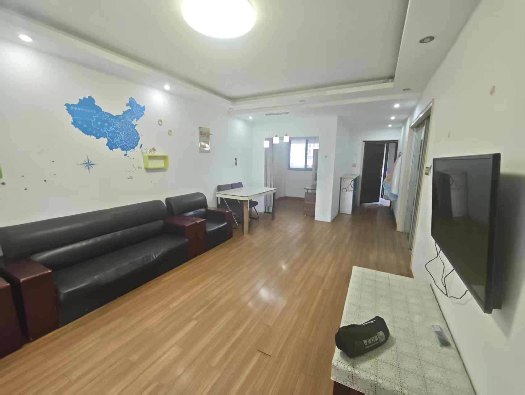 万通城 2室2厅1卫 87.84m²