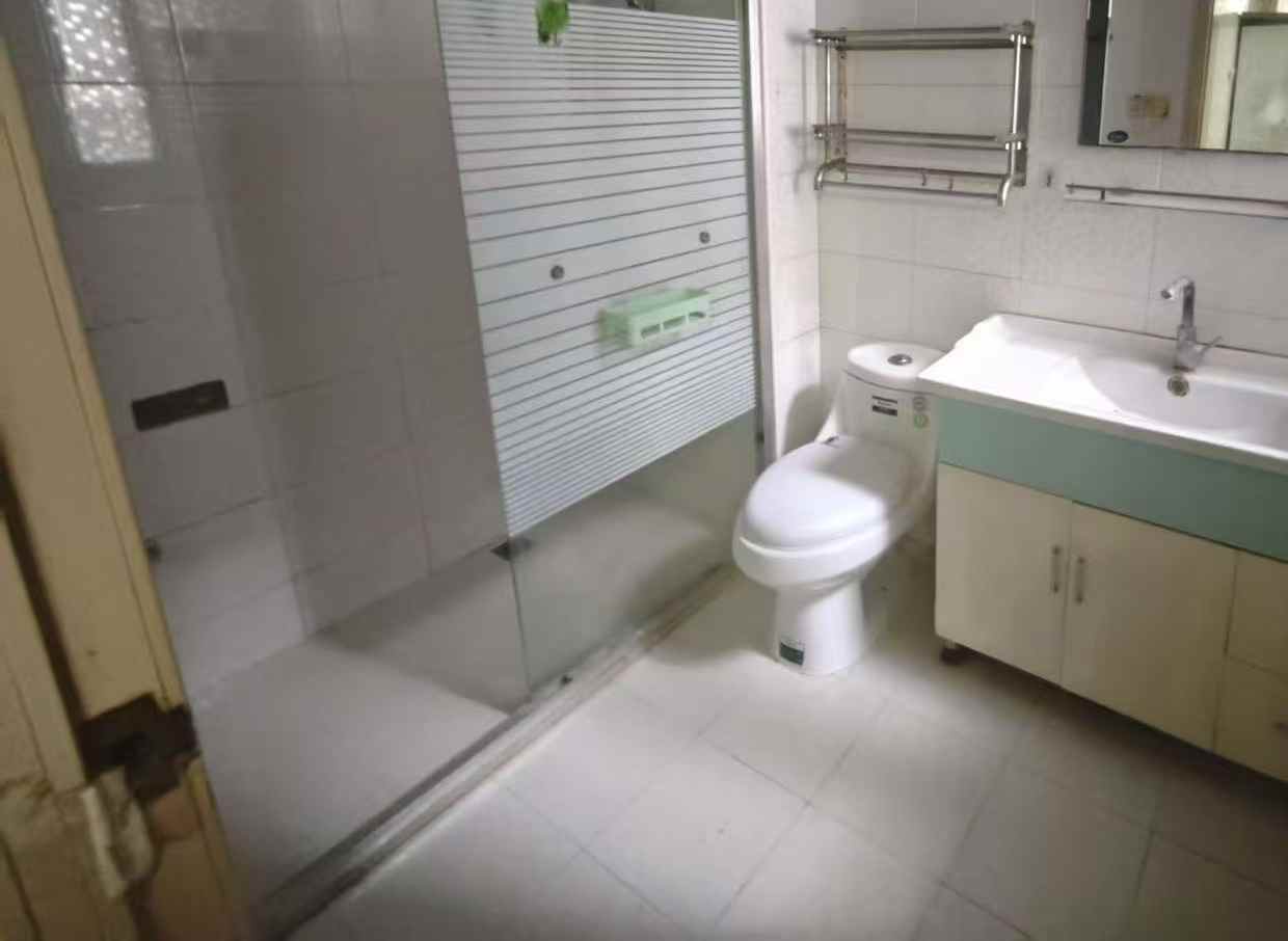 万通城 2室2厅1卫 87.84m&sup2;