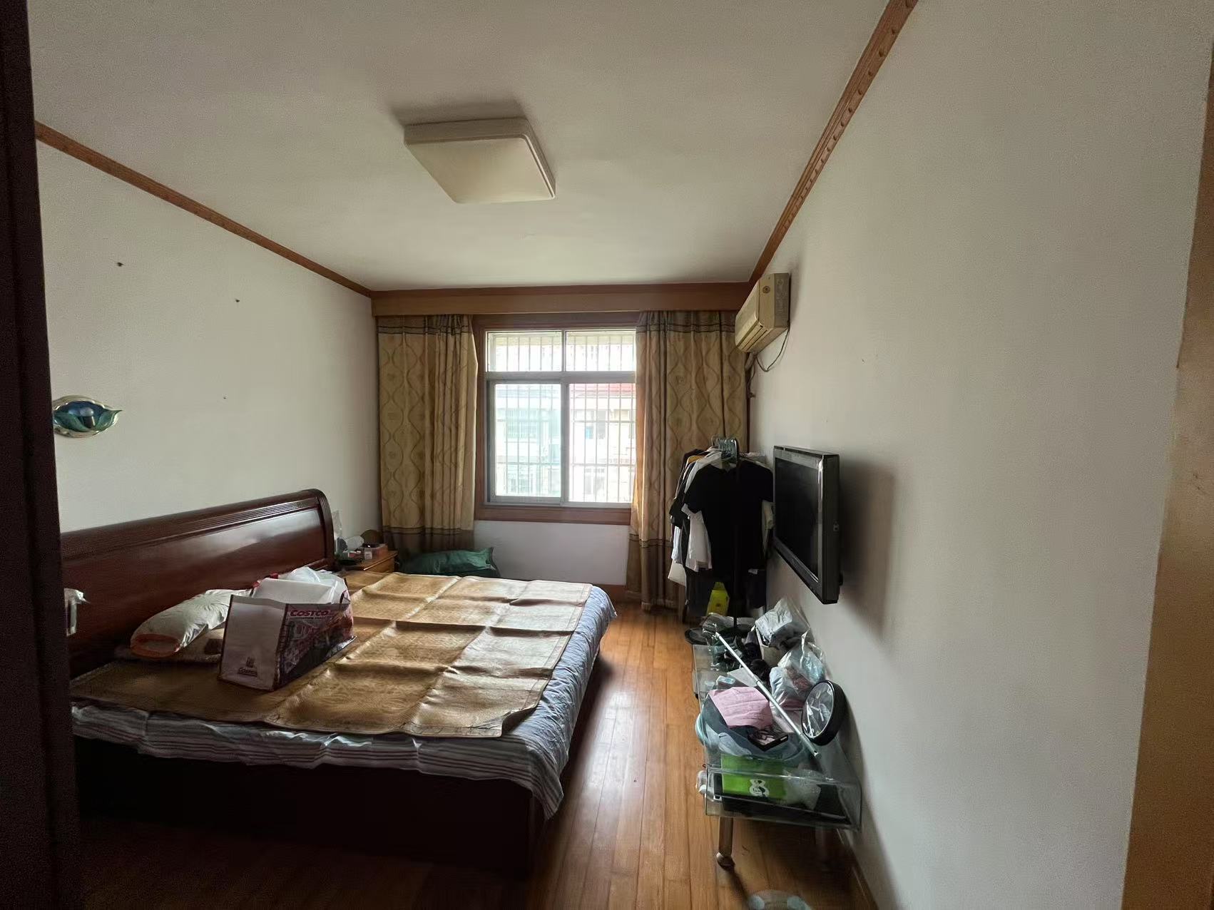 城港新村 3室1厅1卫 87m&sup2;