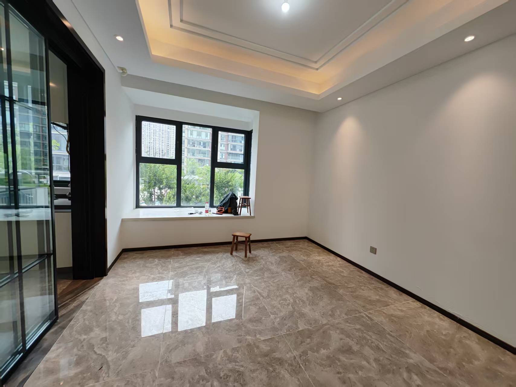 春江阅 4室2厅2卫 143m&sup2;