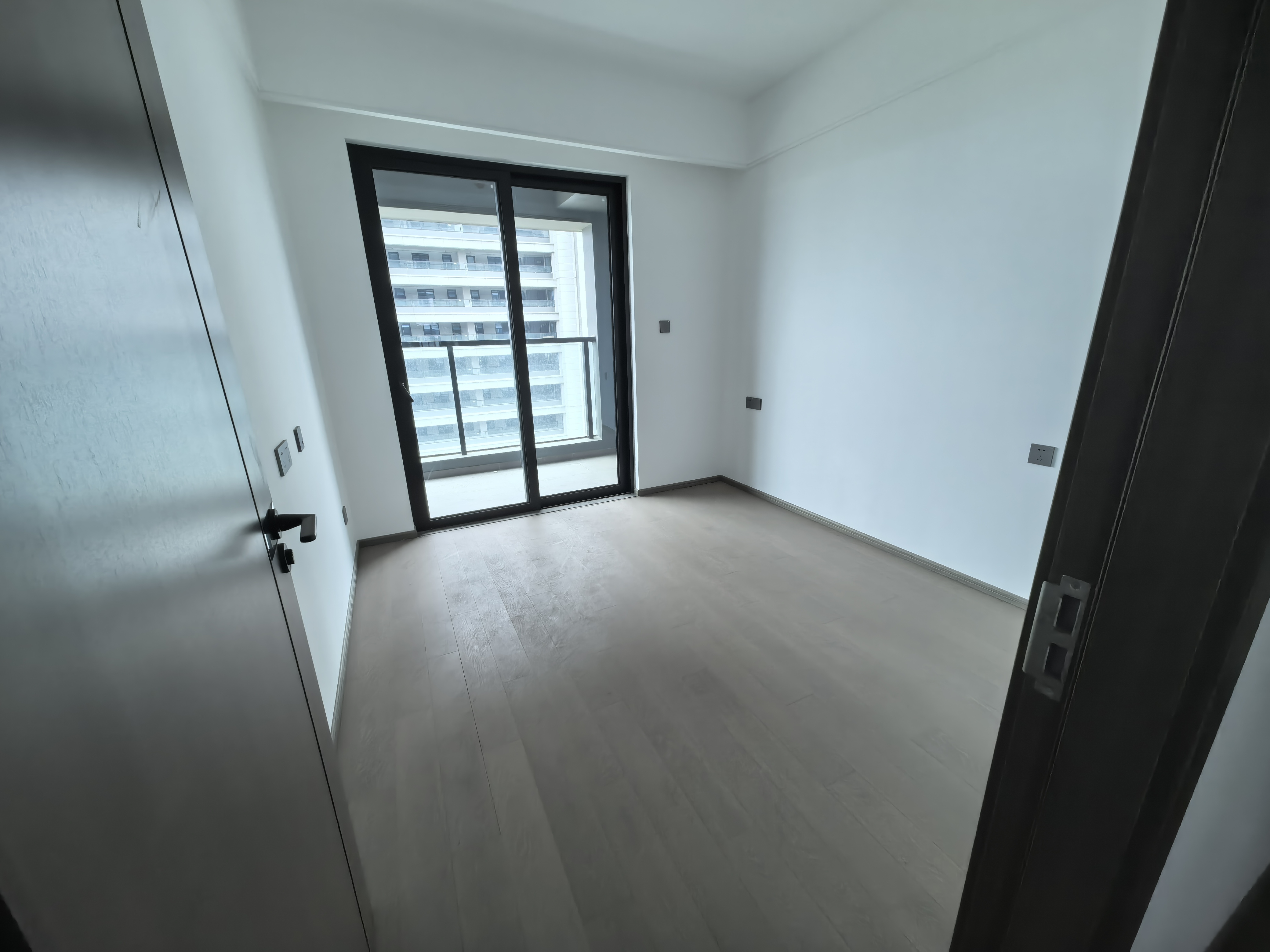 招商公园道 3室2厅2卫 128m&sup2;