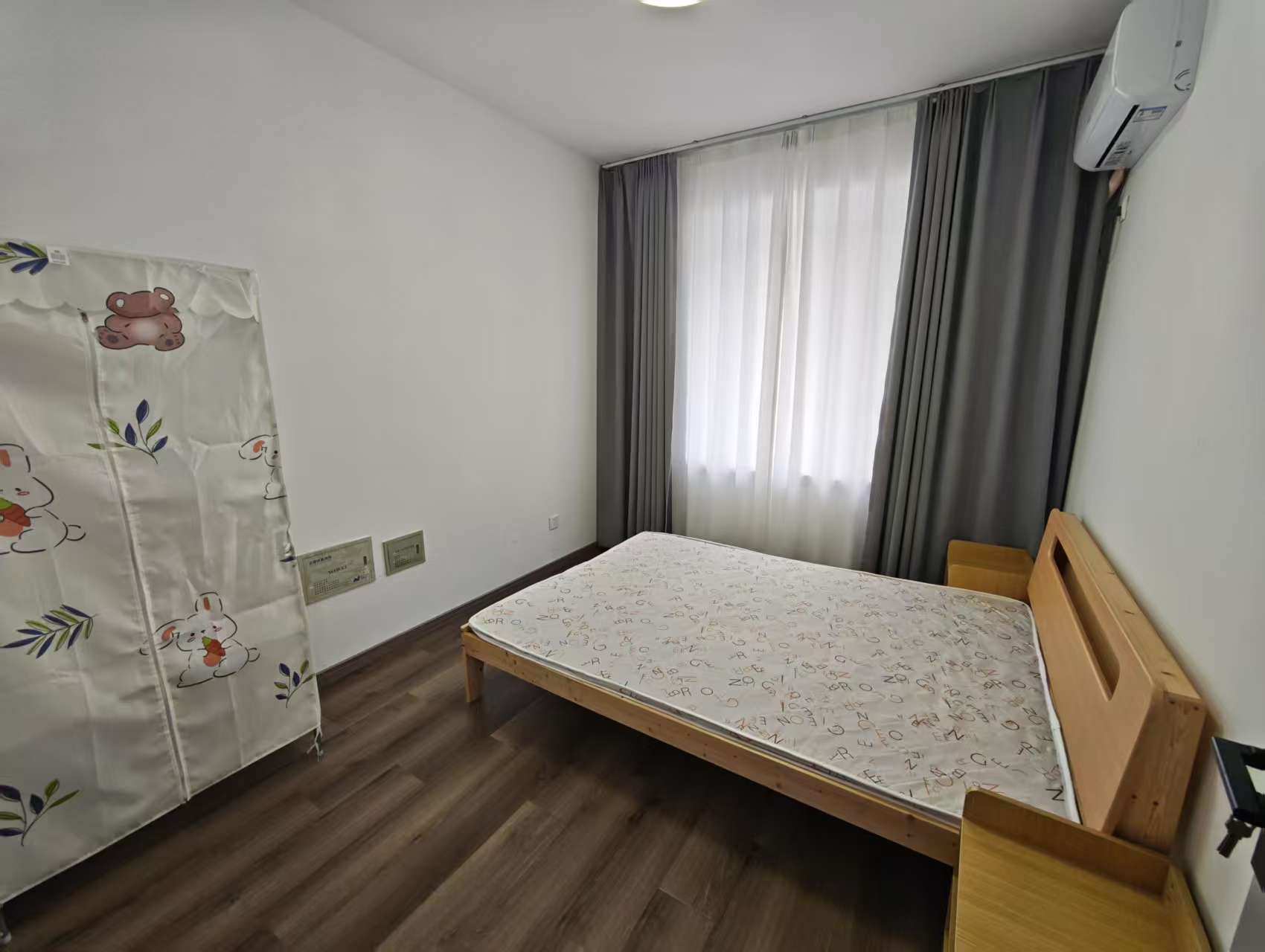 德诚&middot;翰景园 3室2厅1卫 120m&sup2;