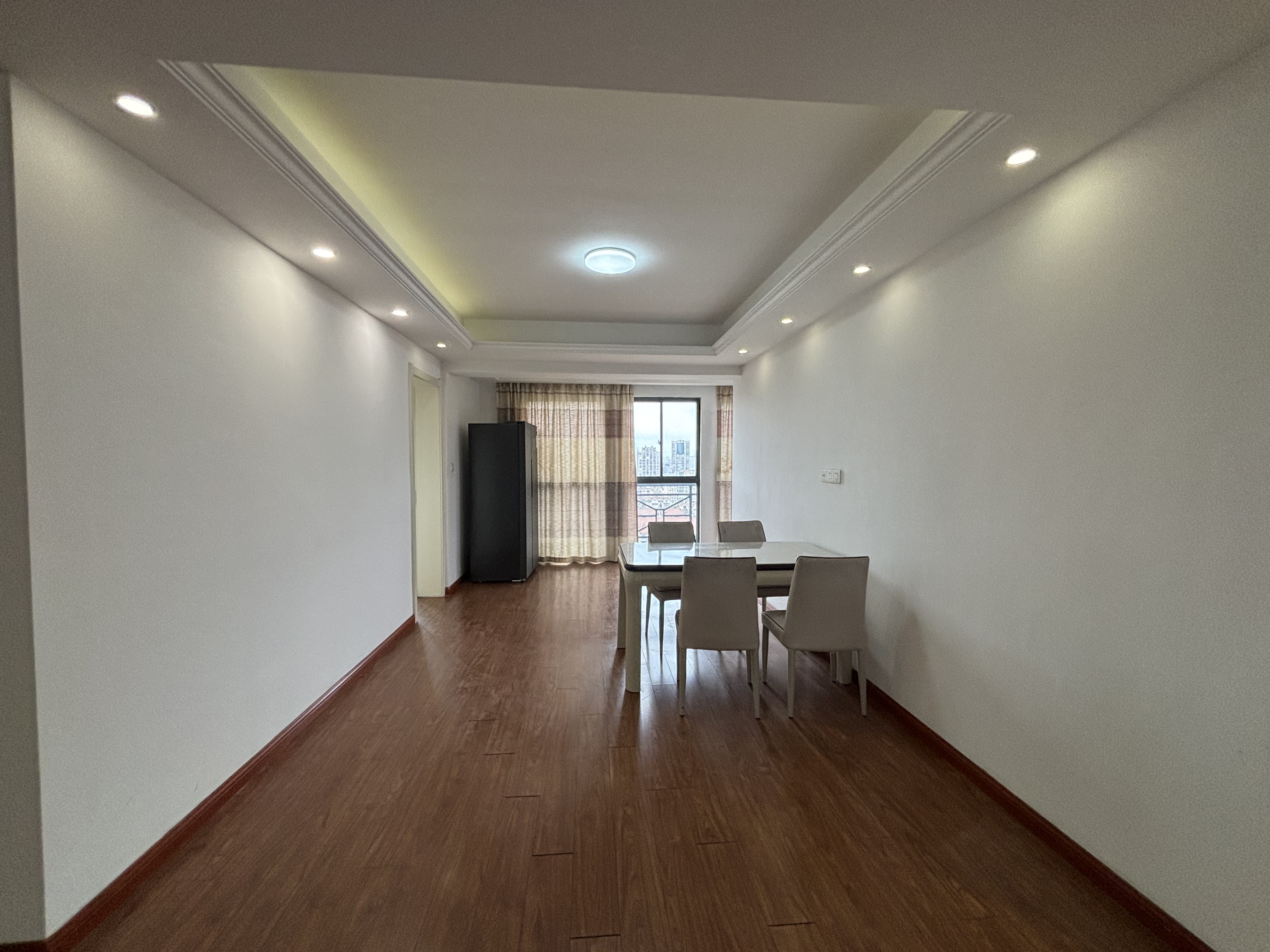 金鼎湾花园 3室2厅2卫 154.11m&sup2;