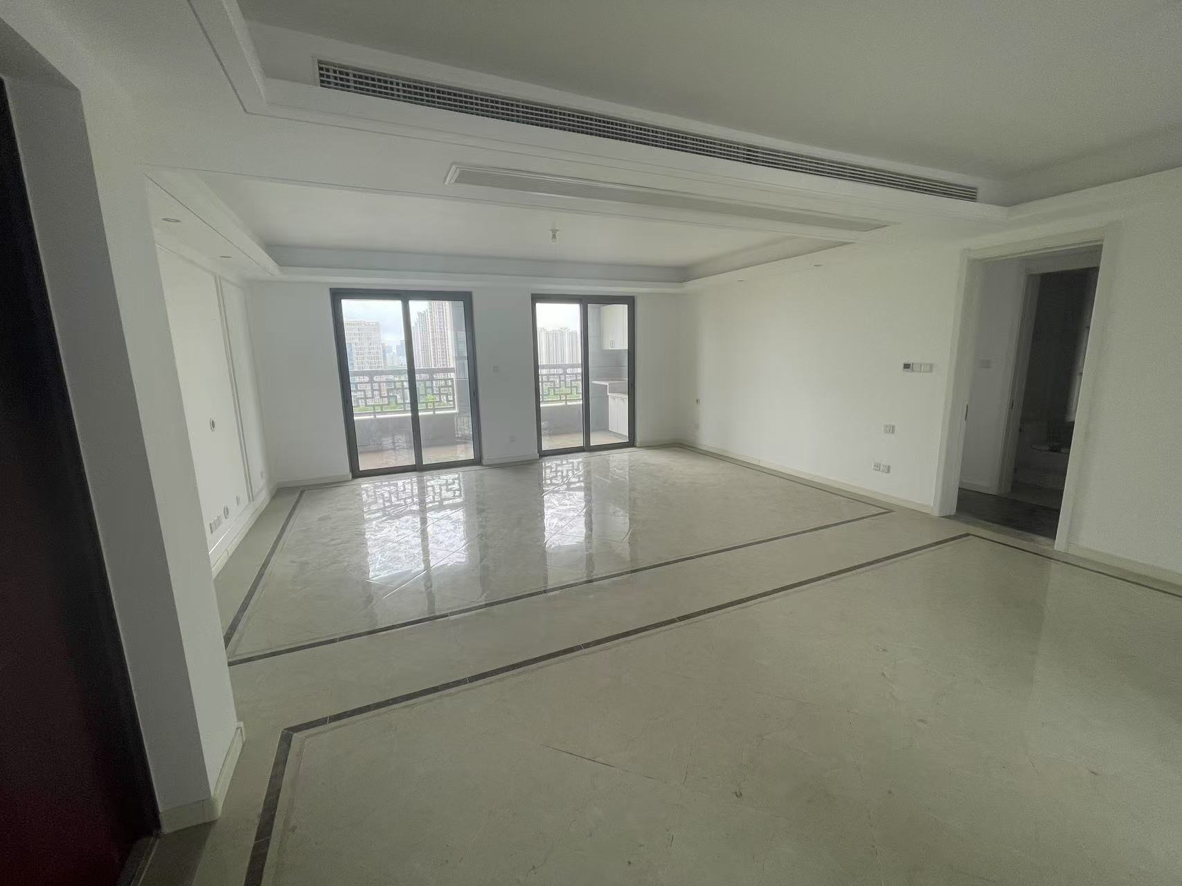 九玺台 4室2厅2卫 143.5m²