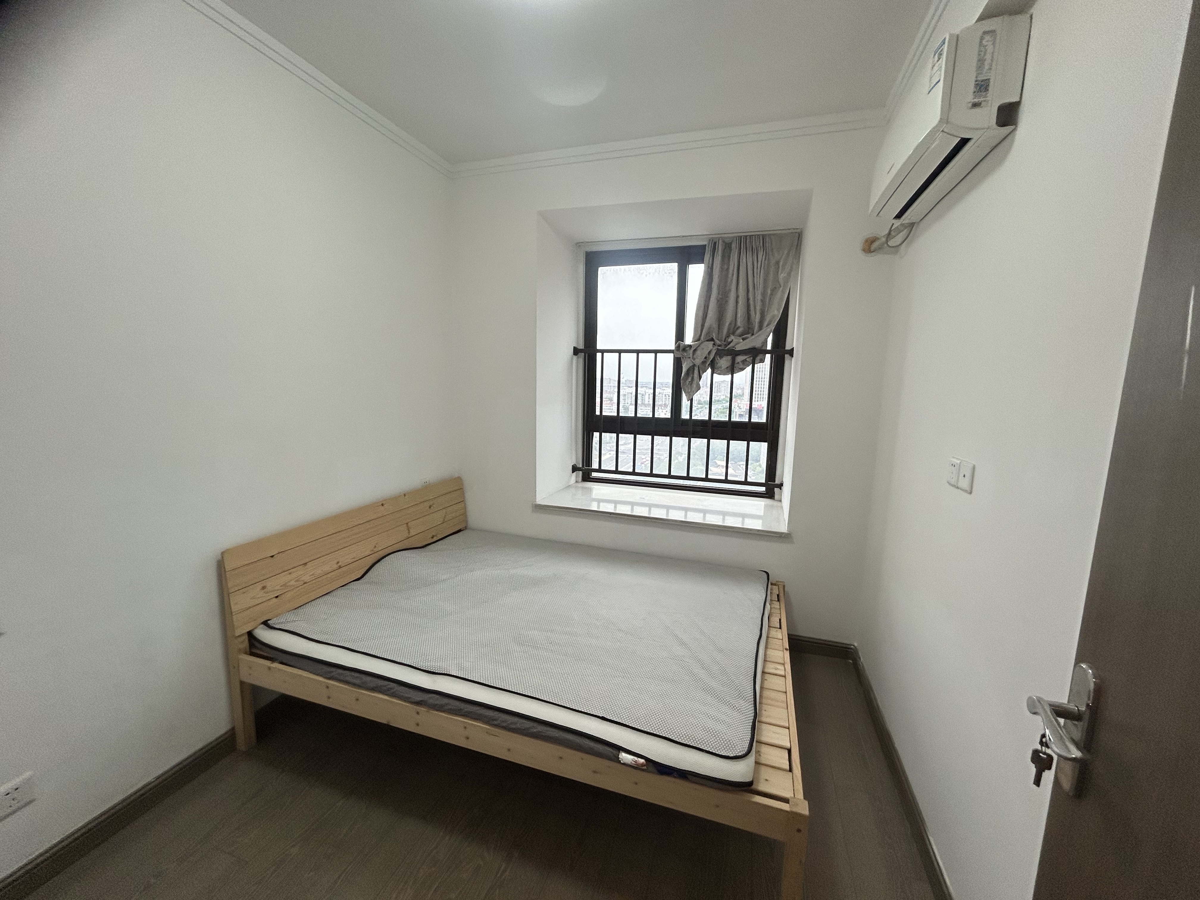 华强国际公馆 4室2厅2卫 149.00m&sup2;