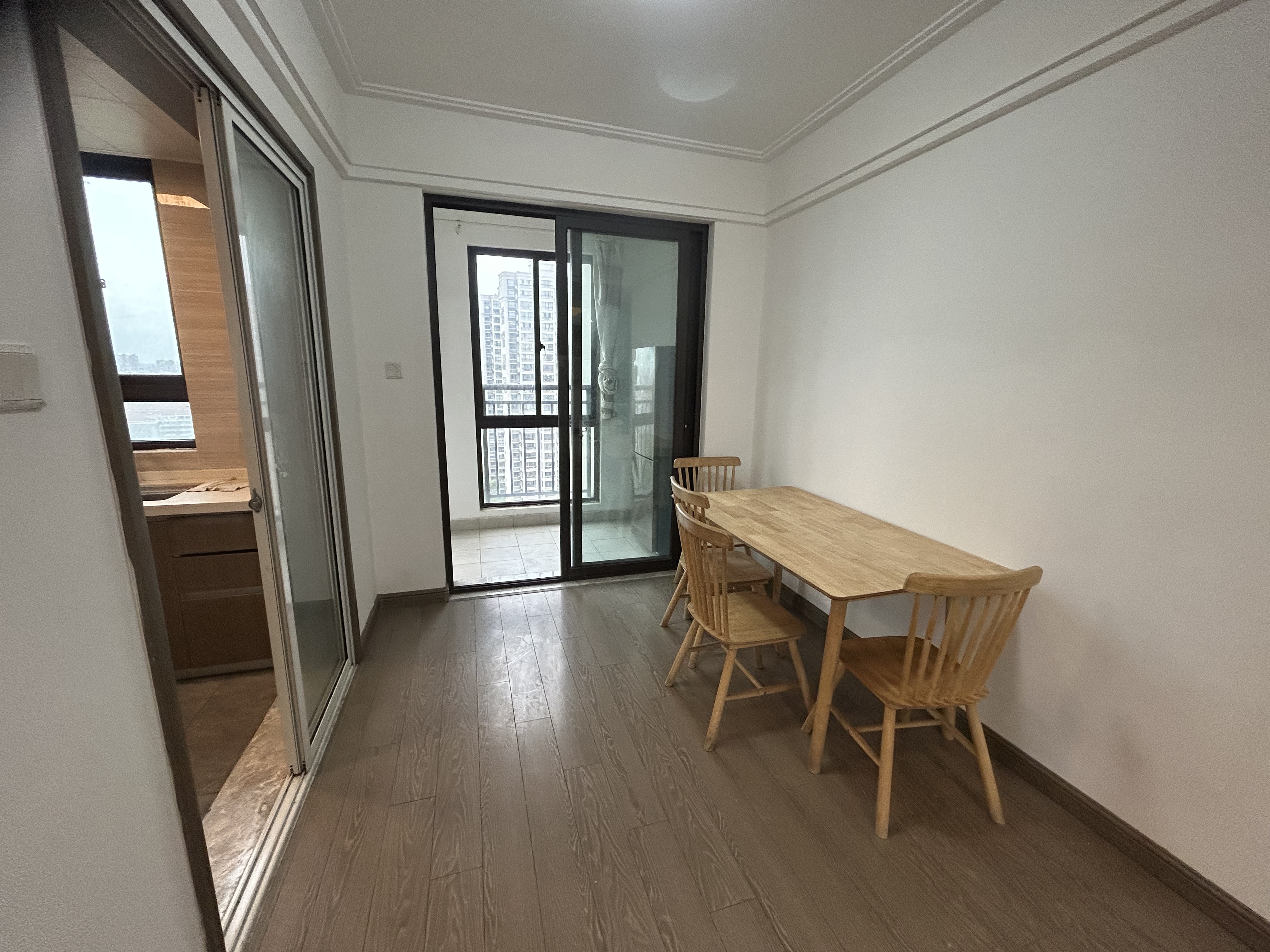 华强国际公馆 4室2厅2卫 149.00m&sup2;