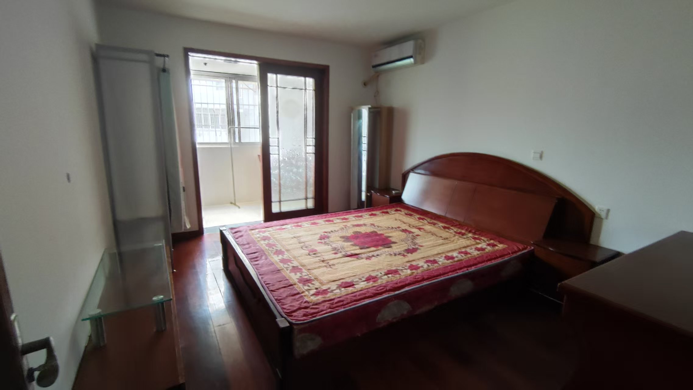 虹桥新苑 2室1厅1卫 80m&sup2;