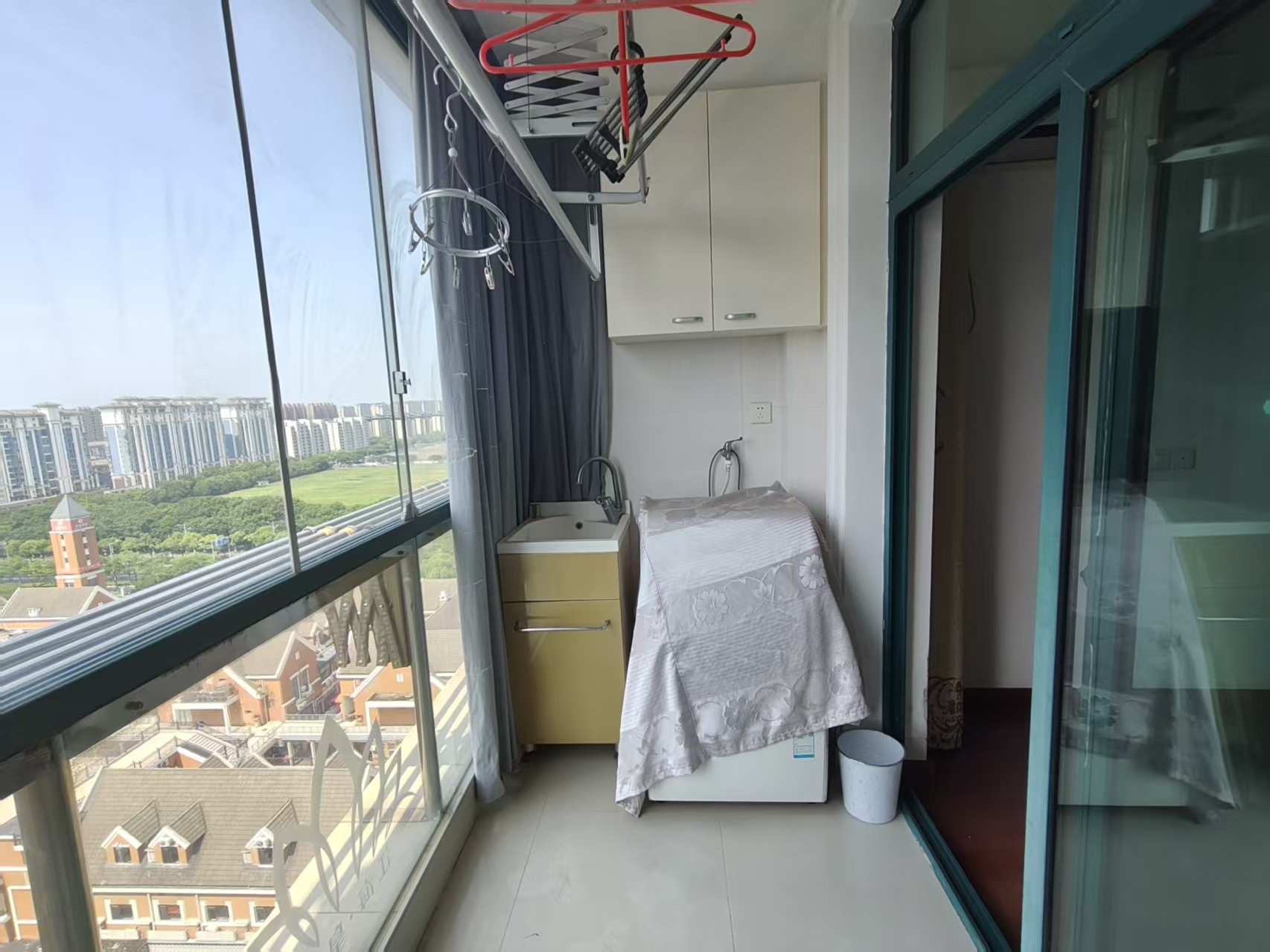 江海皇都私家花园 3室2厅2卫 164.00m&sup2;