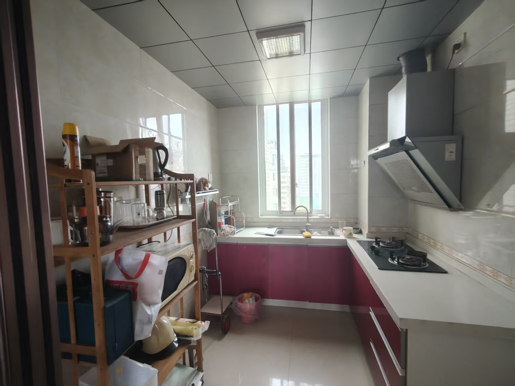 天霞苑 2室2厅2卫 140.00m&sup2;