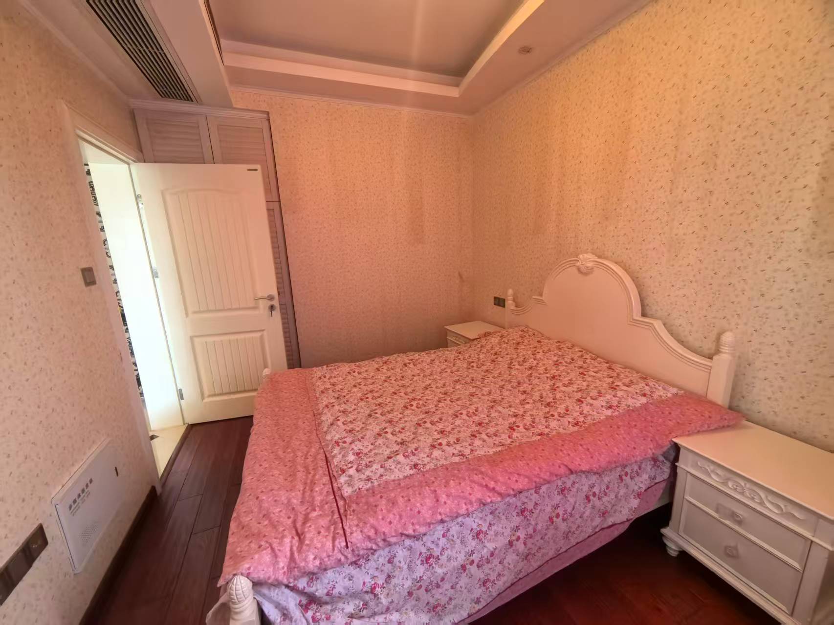 恒盛豪庭 2室2厅1卫 95m&sup2;