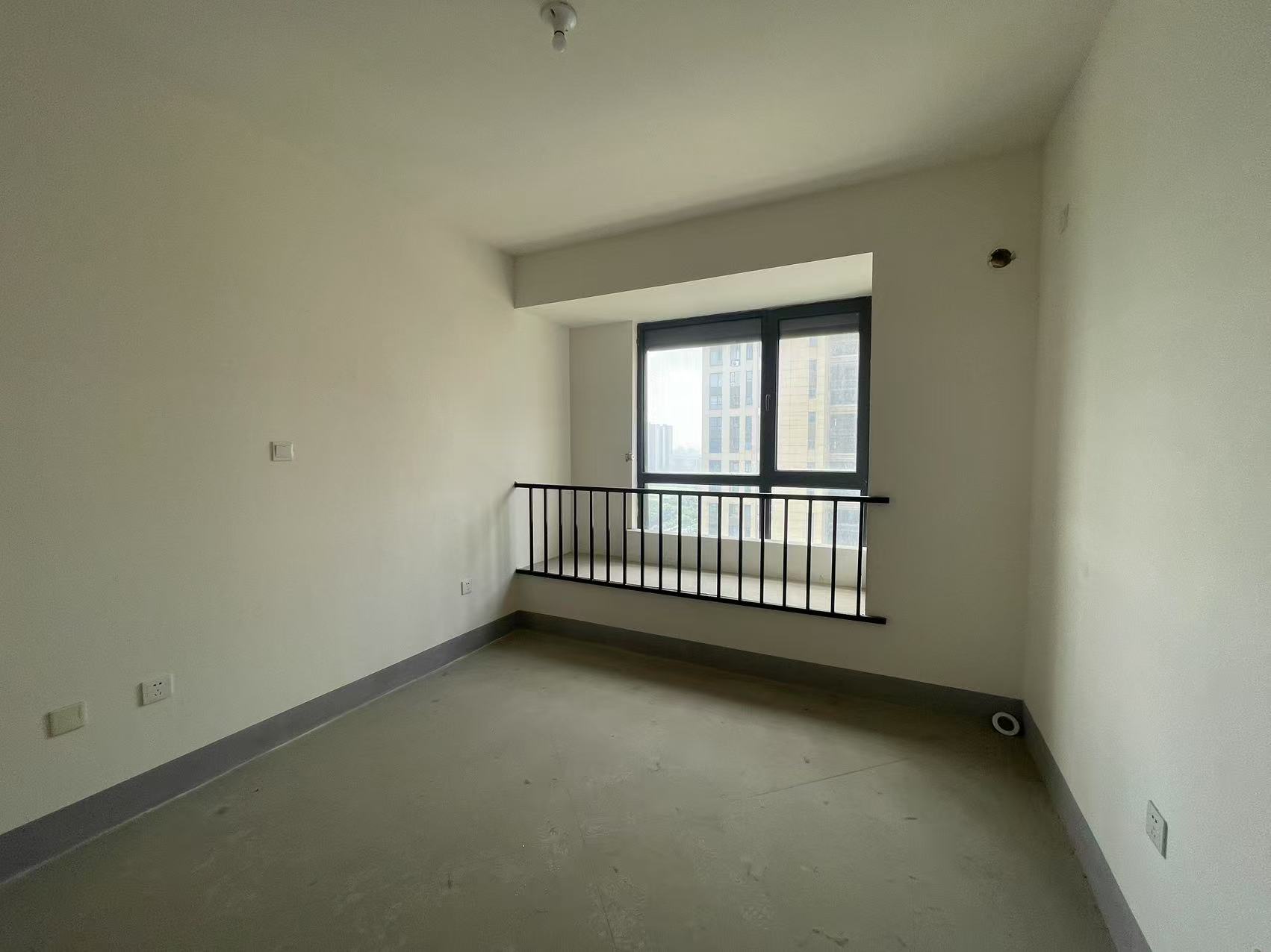 翠园 3室2厅1卫 92.46m&sup2;