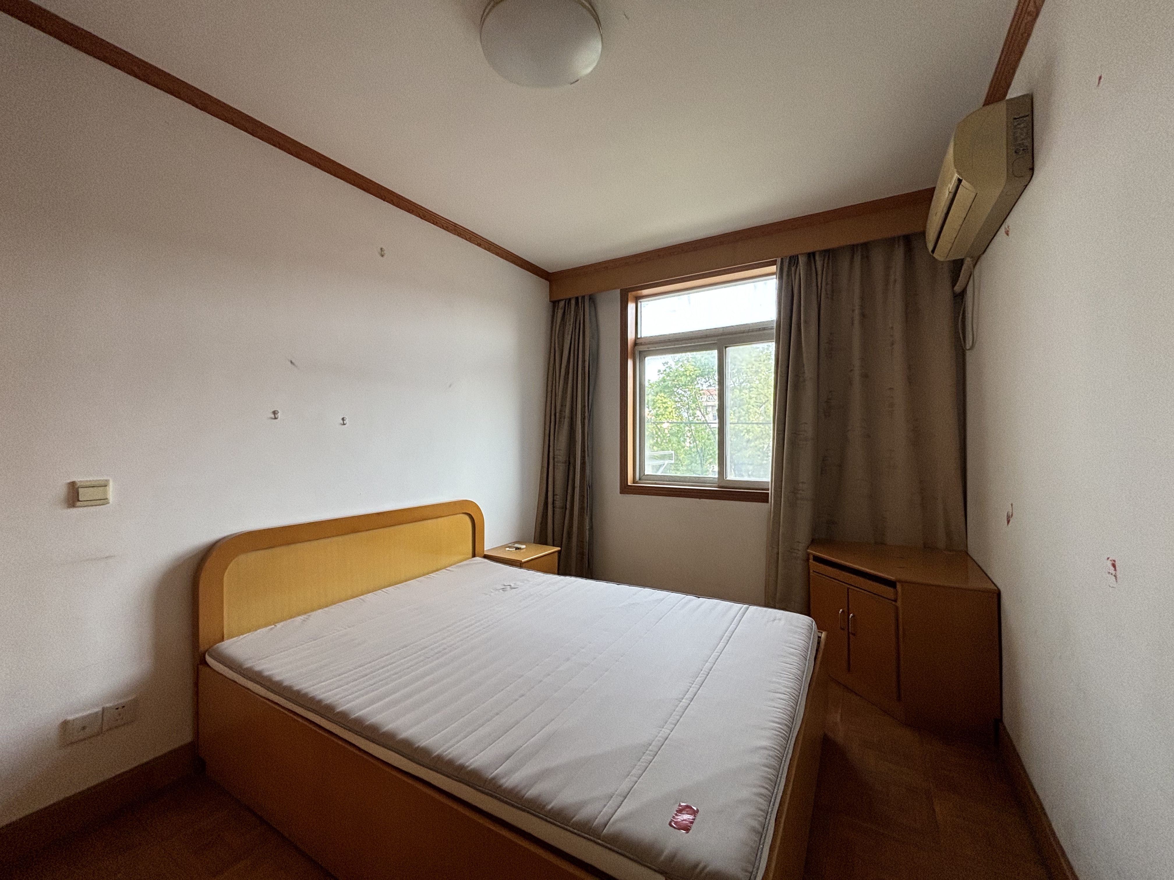 虹桥东村 2室1厅1卫 66m&sup2;