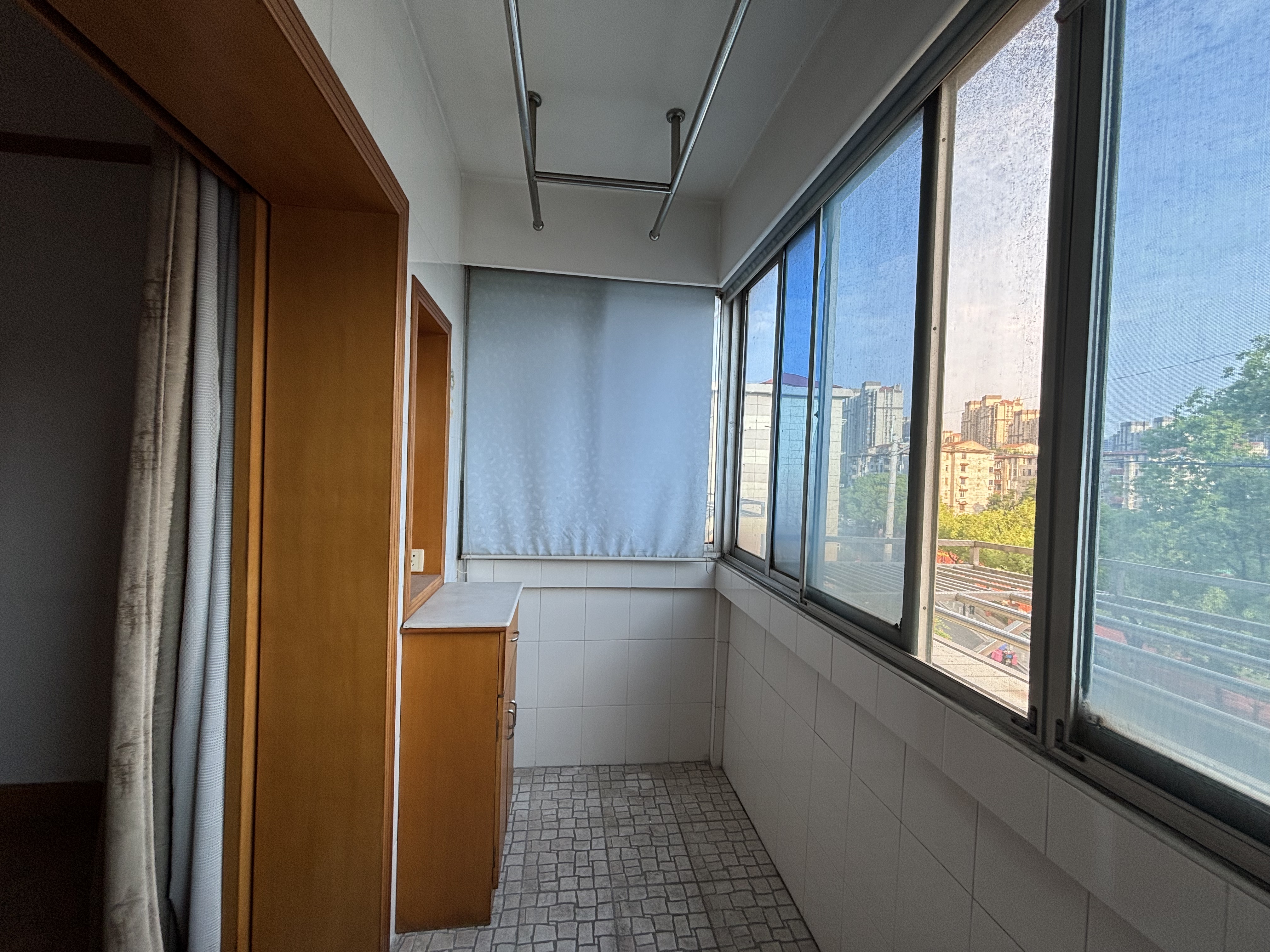 虹桥东村 2室1厅1卫 66m&sup2;