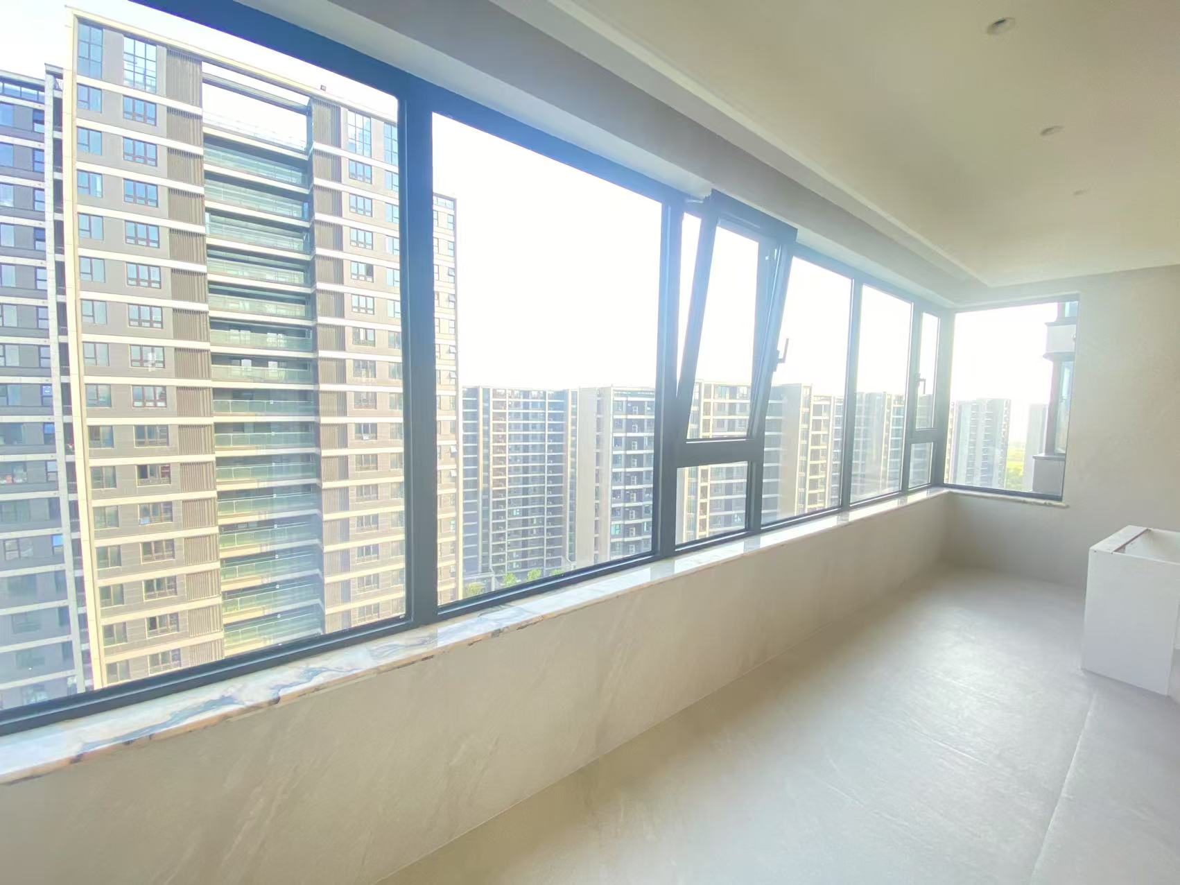 滨江道江园 4室2厅2卫 143m&sup2;