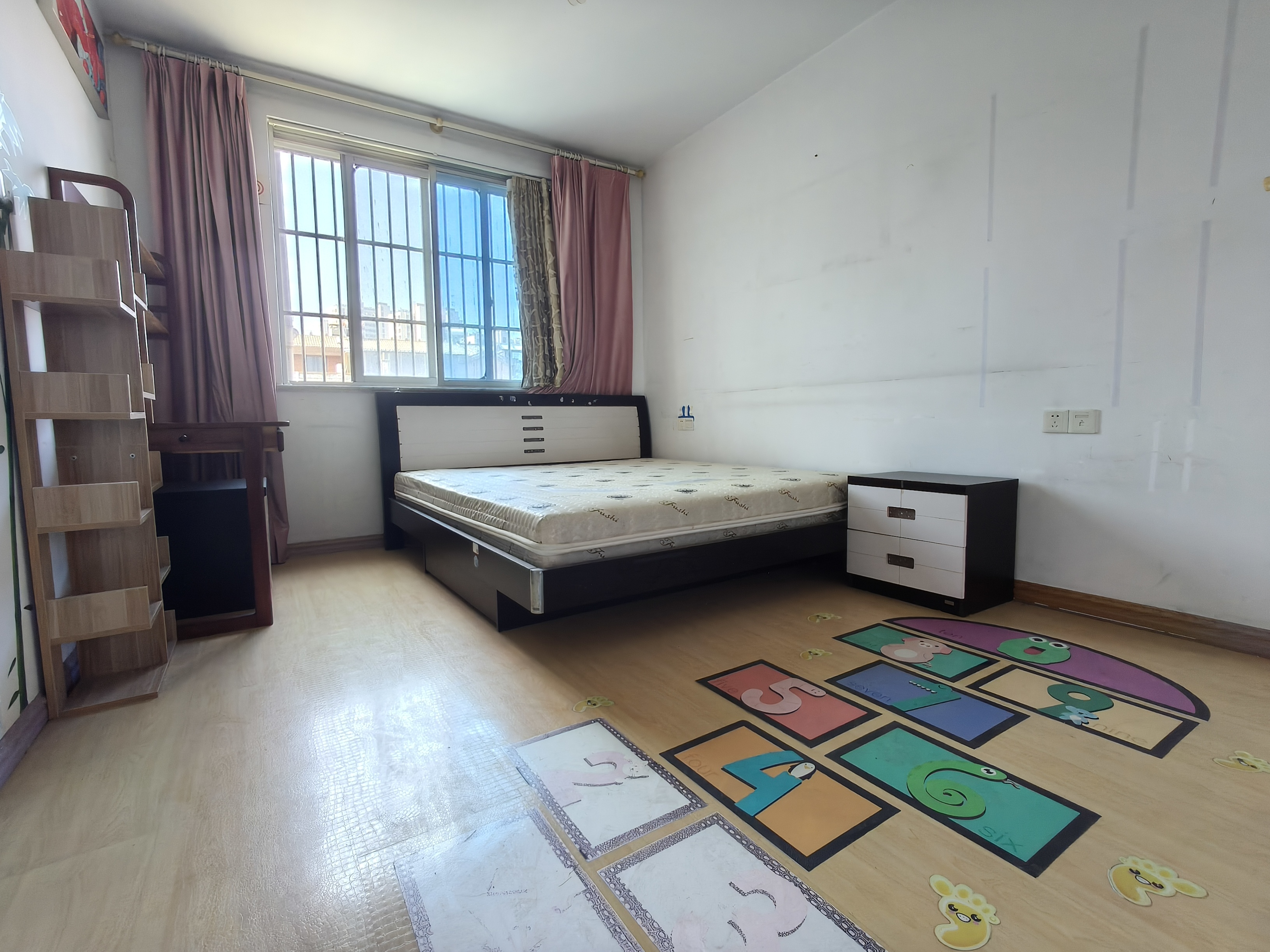 弘运园 2室1厅1卫 75.00m&sup2;