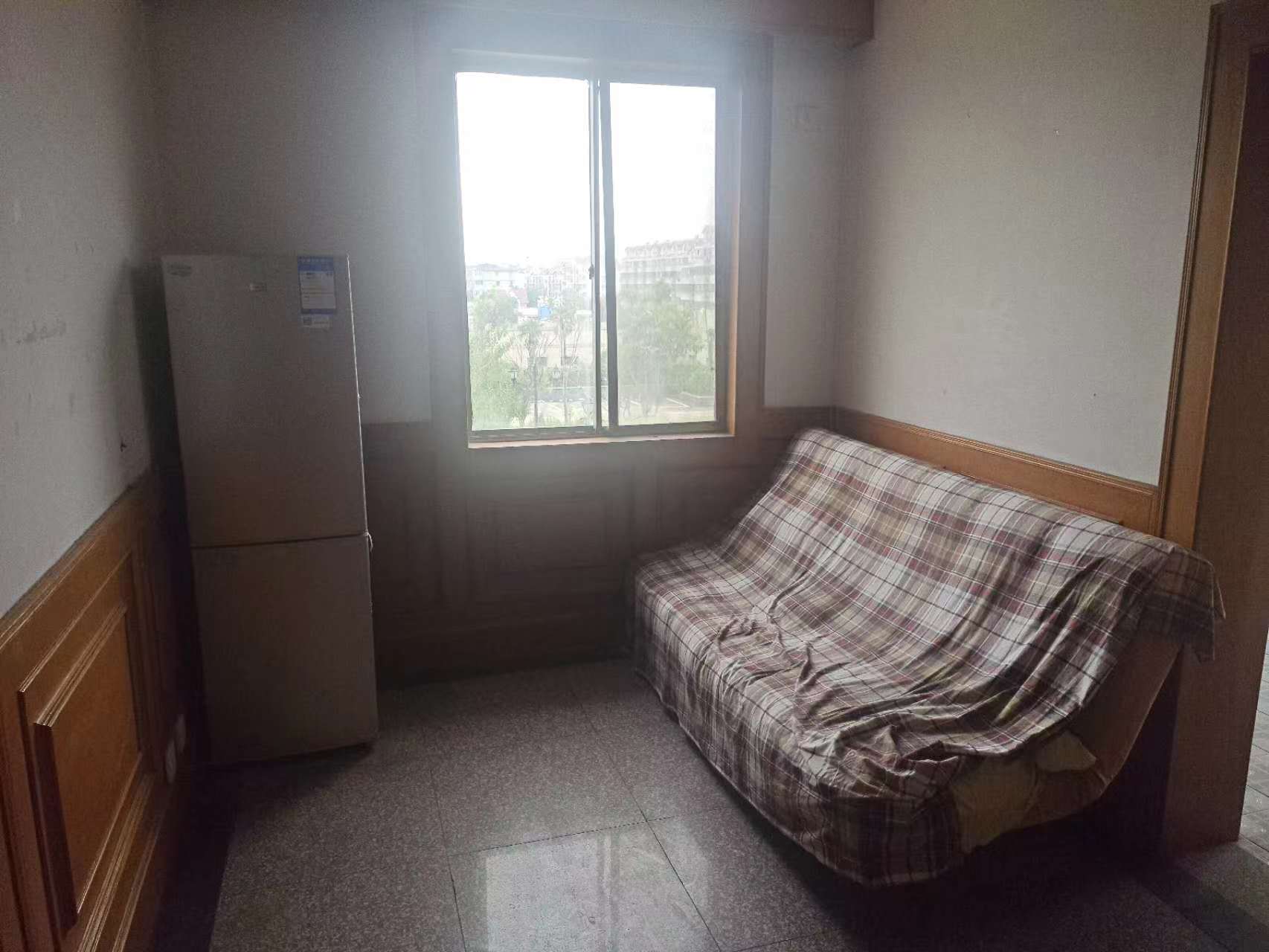 北濠桥东村 2室1厅1卫 75m&sup2;