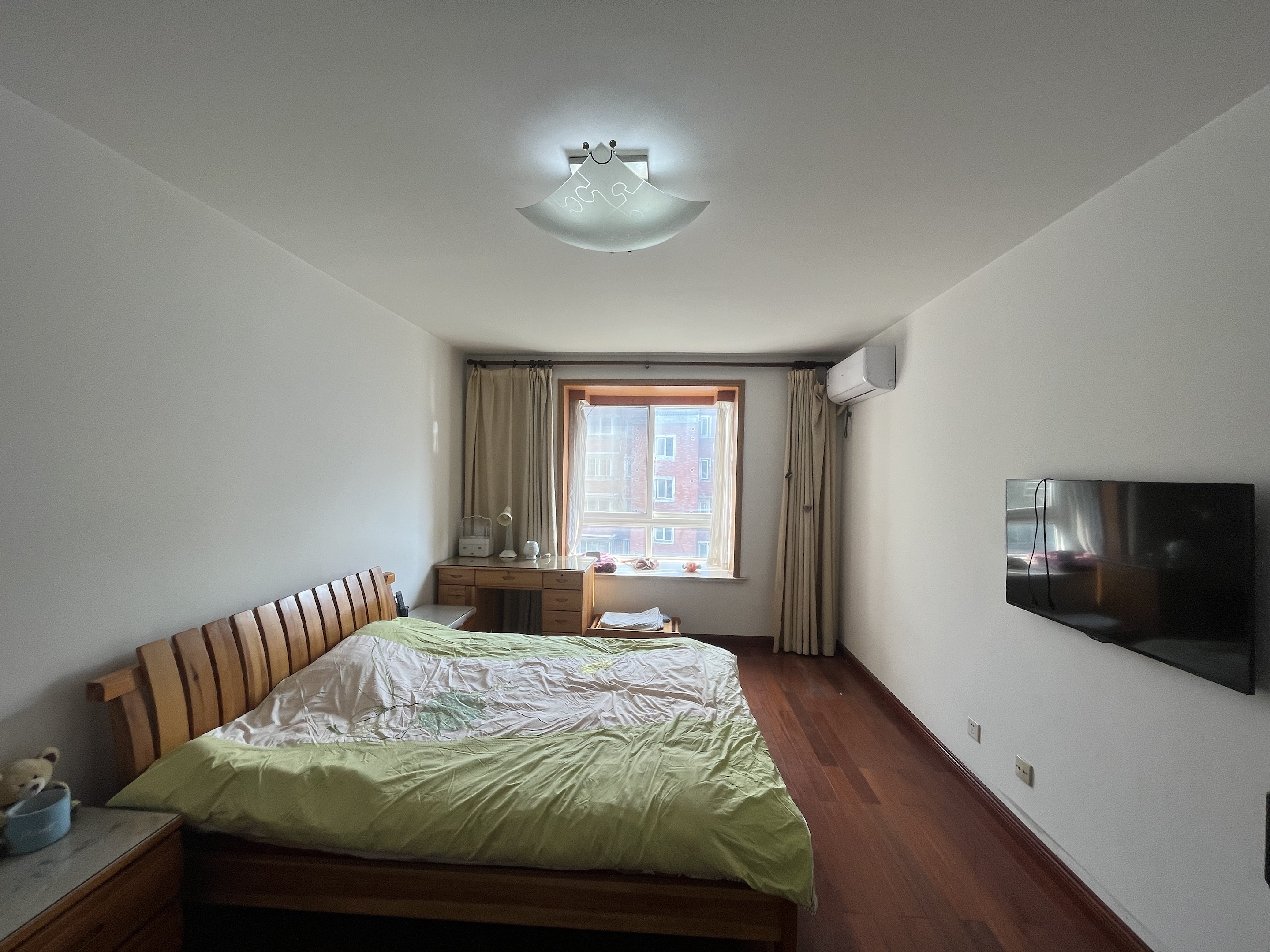 南川园小区 4室2厅2卫 149m&sup2;