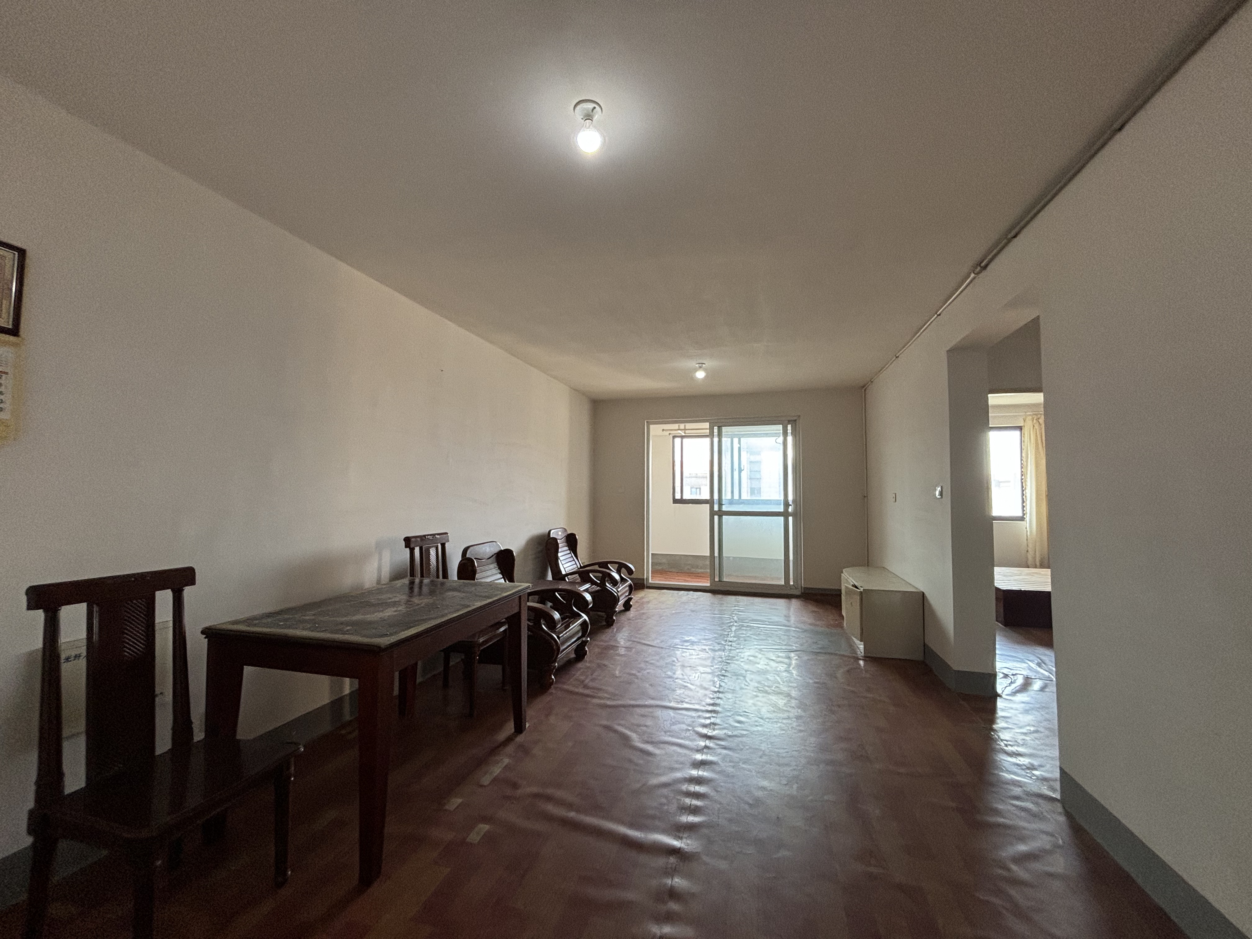 江景苑小区 2室2厅1卫 90.65m²