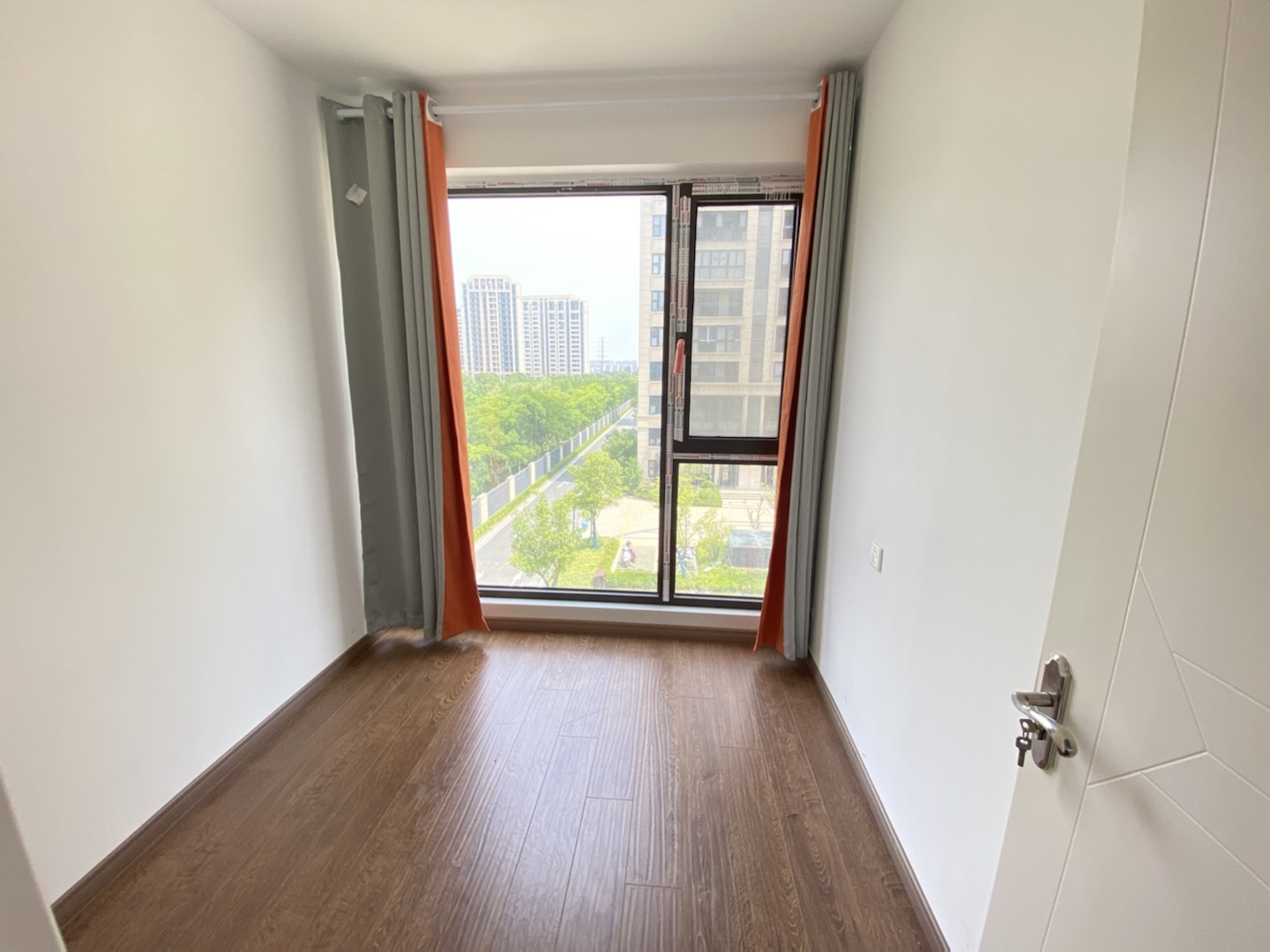 招商新城雍景湾 3室2厅1卫 100.00m&sup2;