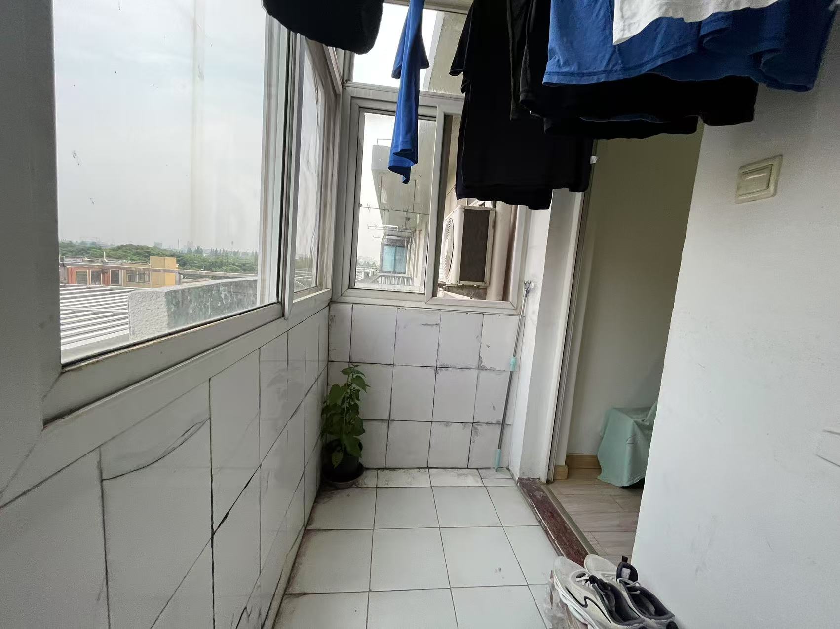 公园三村 2室1厅1卫 62m&sup2;