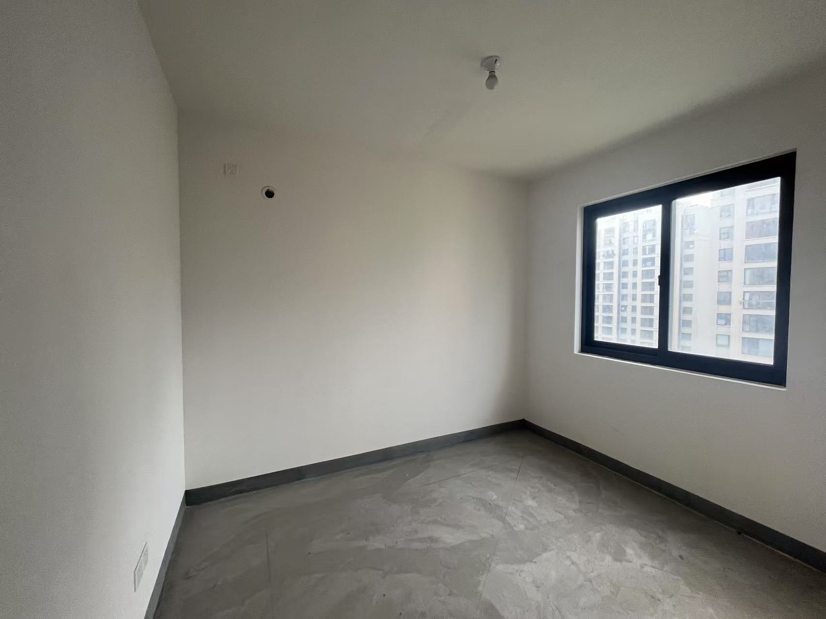 招商新城雍景湾 4室2厅2卫 127m&sup2;