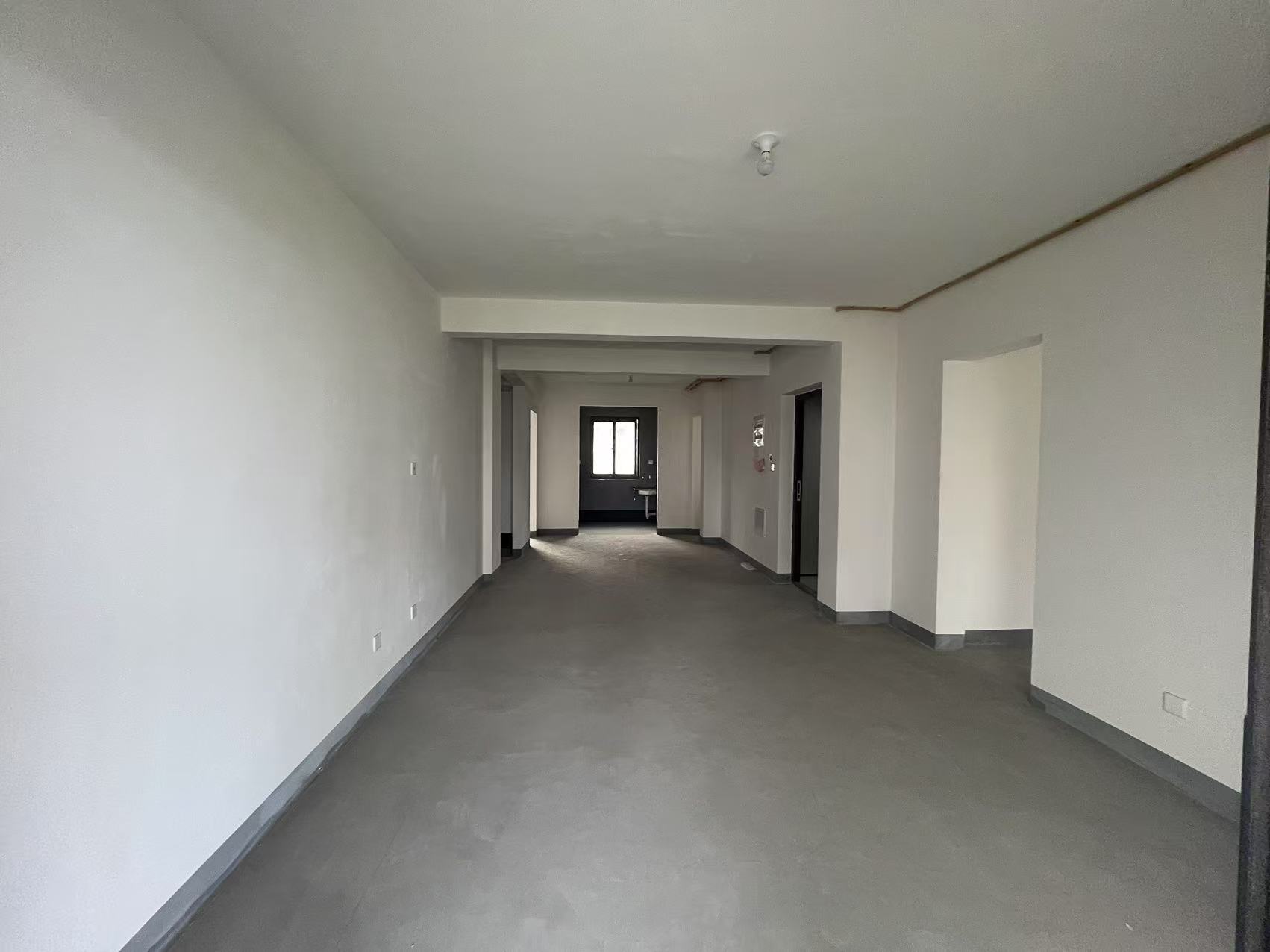 招商新城雍景湾 4室2厅2卫 127m&sup2;