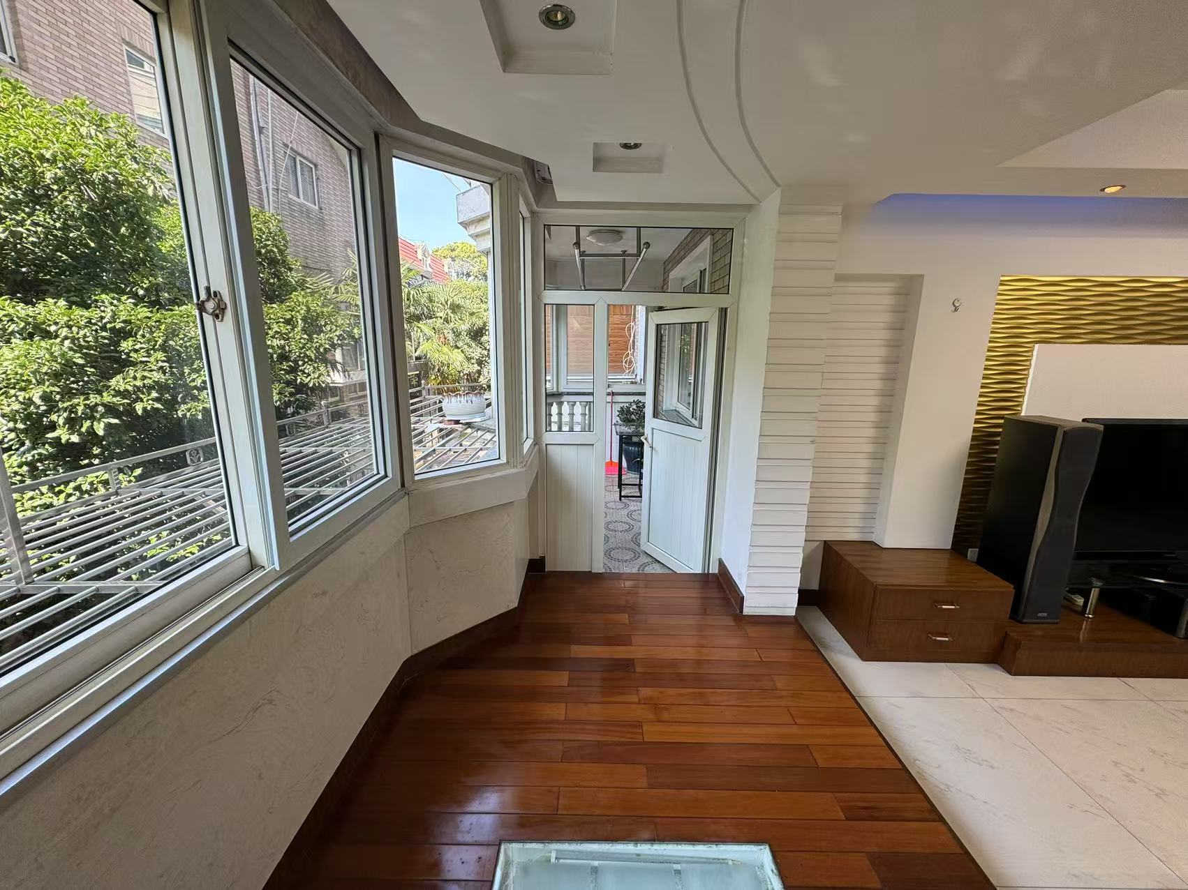 北濠山庄 3室2厅2卫 140m&sup2;