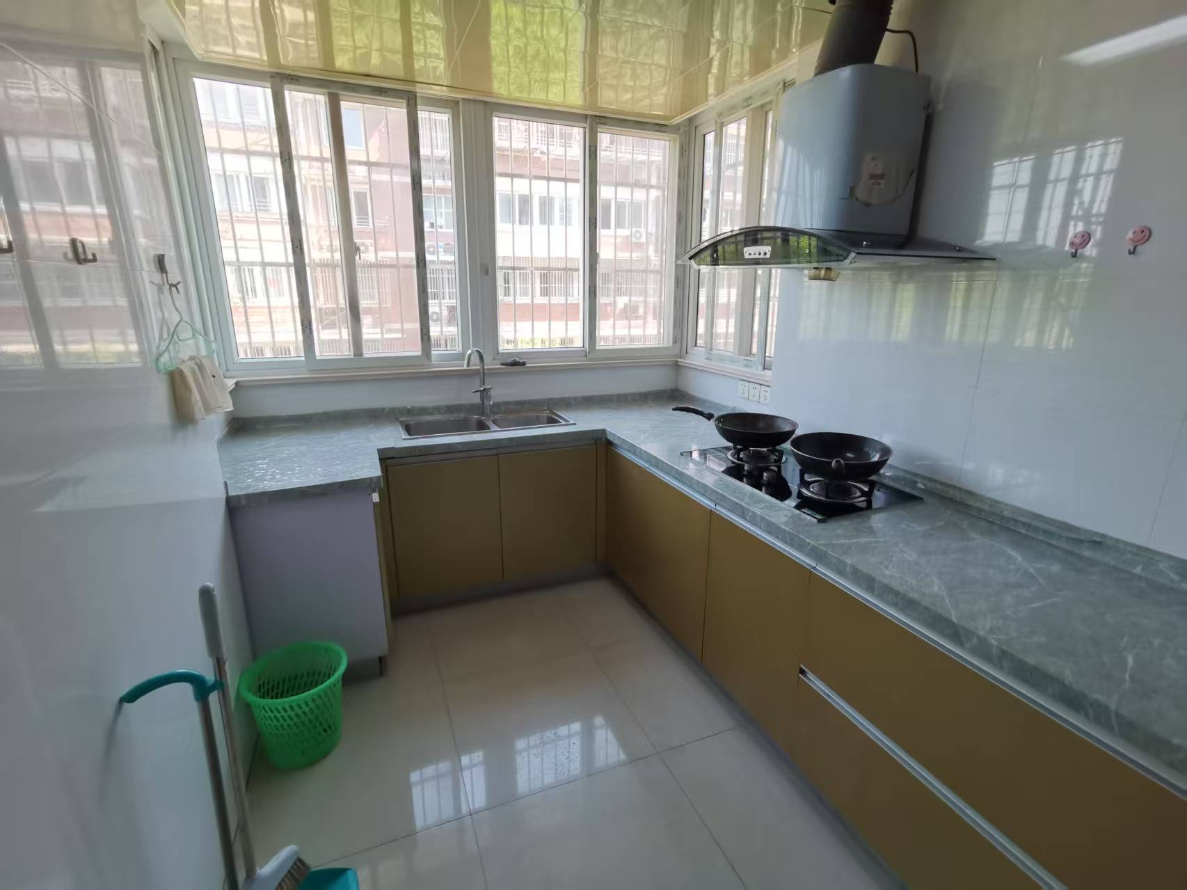 五山新苑 2室1厅1卫 75m&sup2;