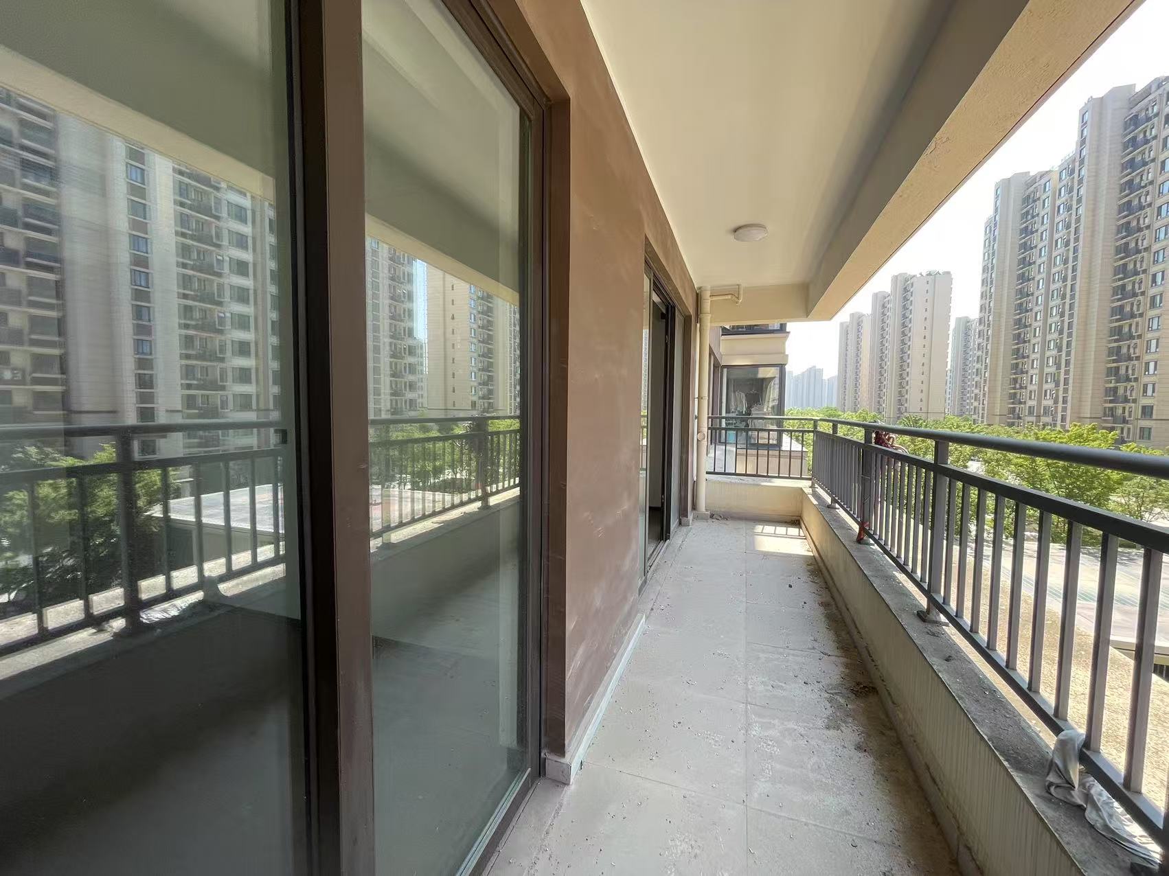 春风南岸东园 4室2厅2卫 140m&sup2;