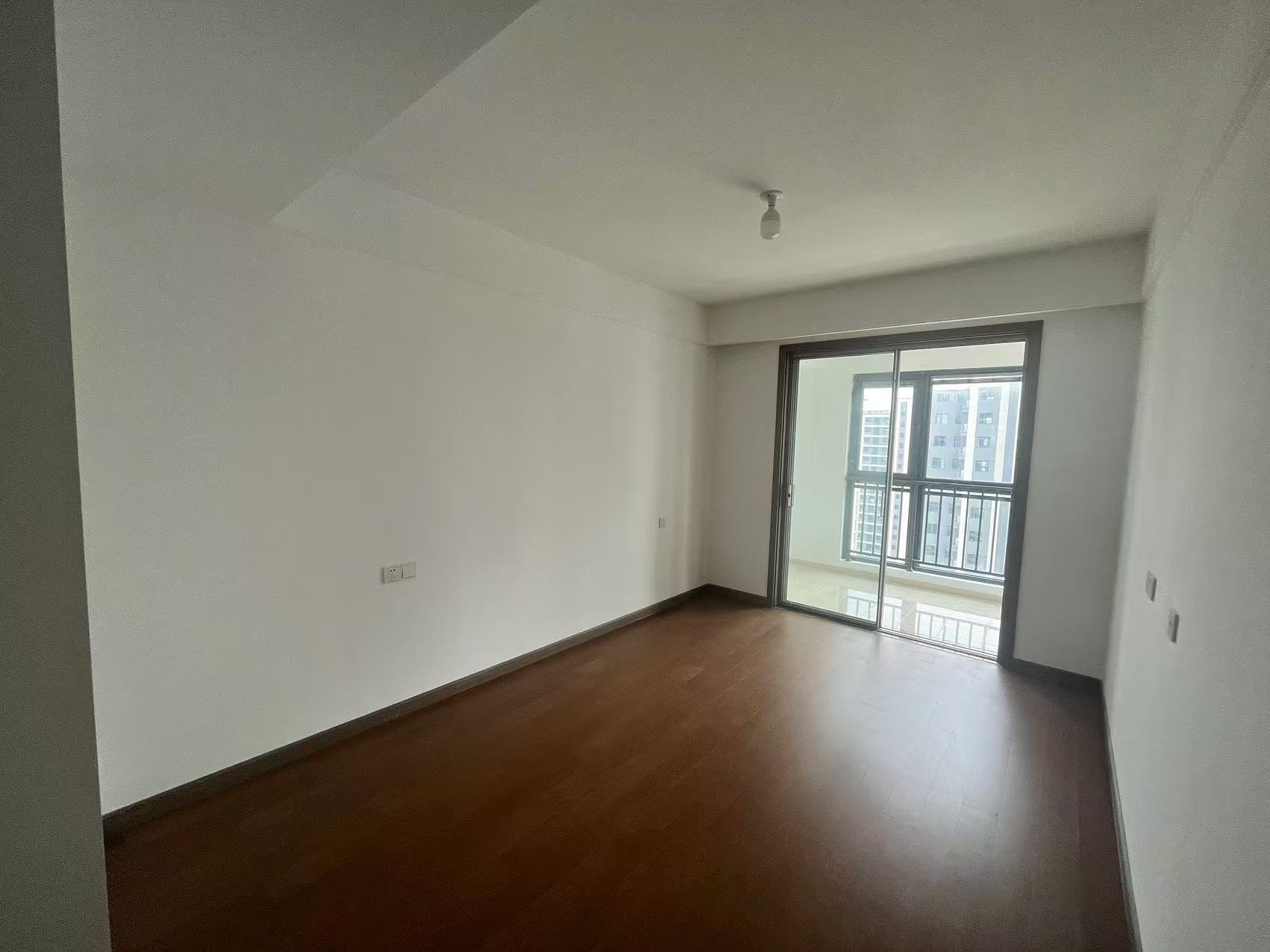 五龙云璟 4室2厅2卫 142m&sup2;