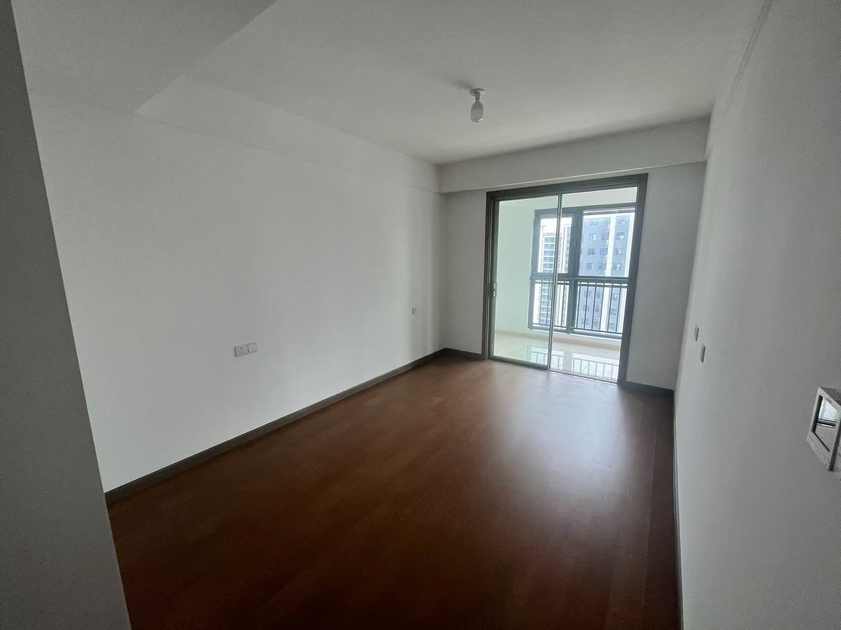 五龙云璟 4室2厅2卫 142m&sup2;