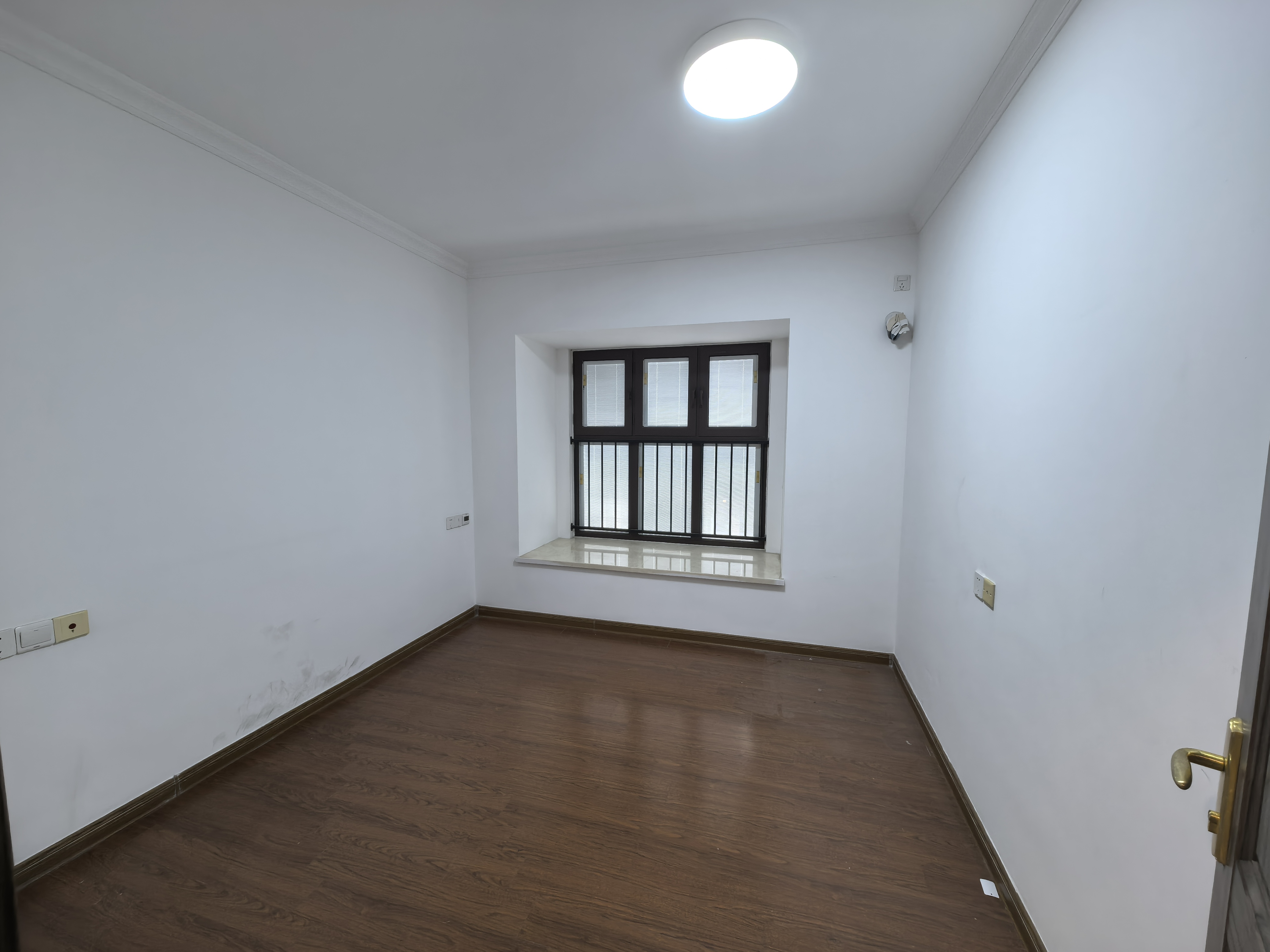 南通碧桂园翡翠华府 4室2厅2卫 142.84m&sup2;