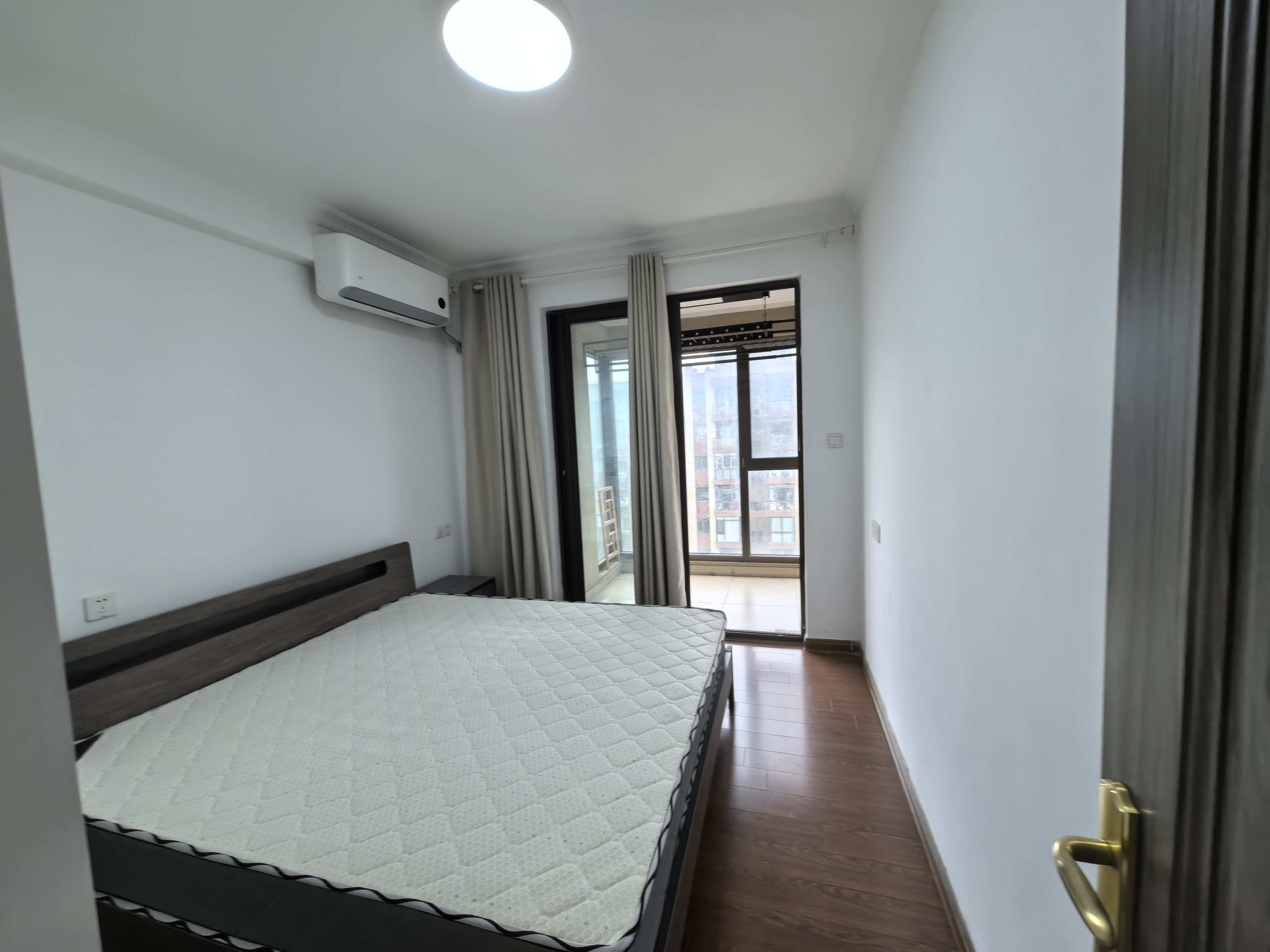 南通碧桂园翡翠华府 4室2厅2卫 142.84m&sup2;